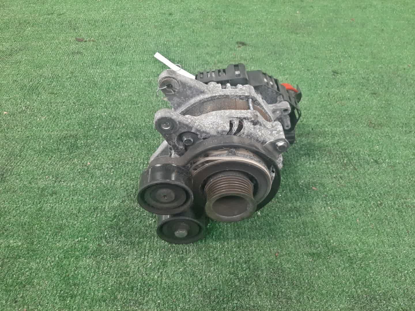 Генератор NISSAN SERENA C27 MR20DD 2310A-5TA1B 4 ракурс