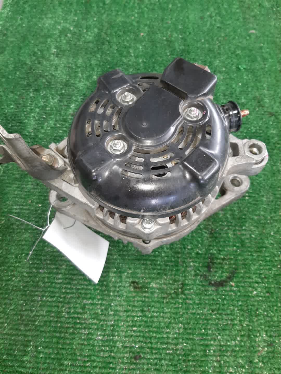 Генератор TOYOTA BLADE GRE156H 2GR-FE 27060-31090-E 3 ракурс