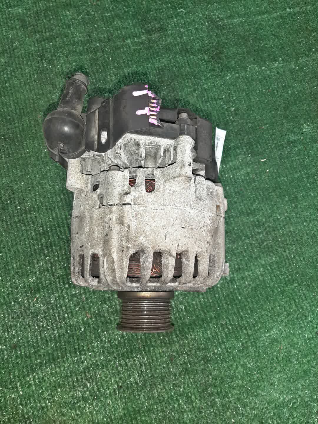 Генератор NISSAN SERENA C26 MR20DD 2310A-1VA0A 1 ракурс