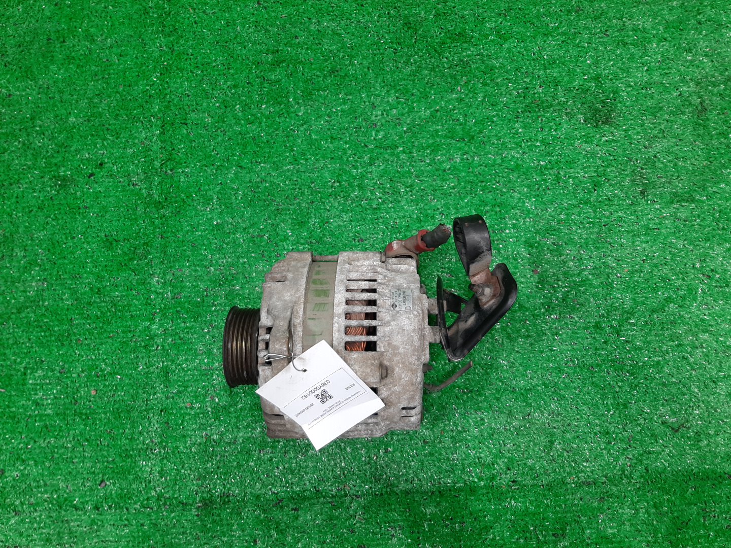 Генератор NISSAN ELGRAND ALWE50 VG33E 23100-0W402 1 ракурс
