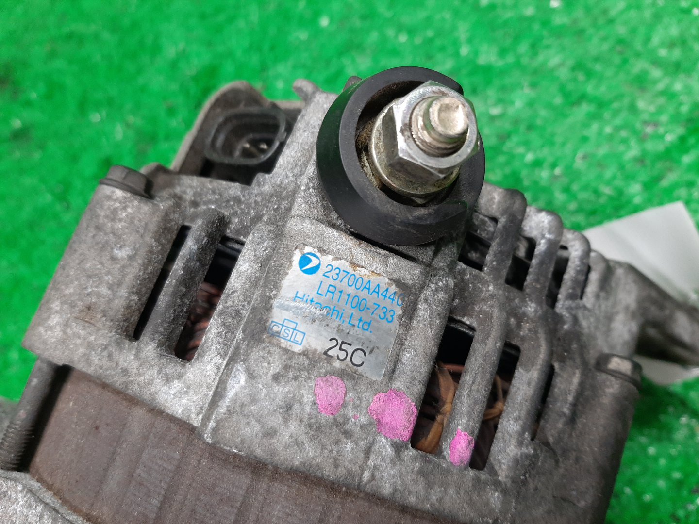 Генератор SUBARU LEGACY BH5 EJ206 23700-AA440 2 ракурс