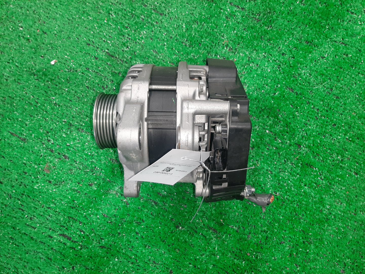 Генератор SUZUKI SPACIA MK53S R06A 96100-63R10 1 ракурс