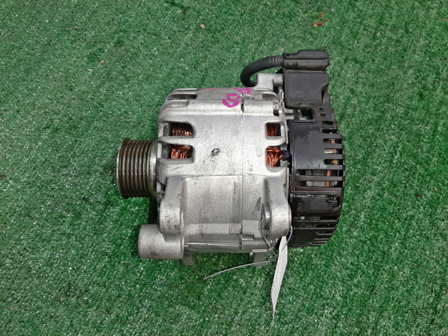 Генератор NISSAN SERENA C26 MR20DD B310A-1VM0C 1 ракурс