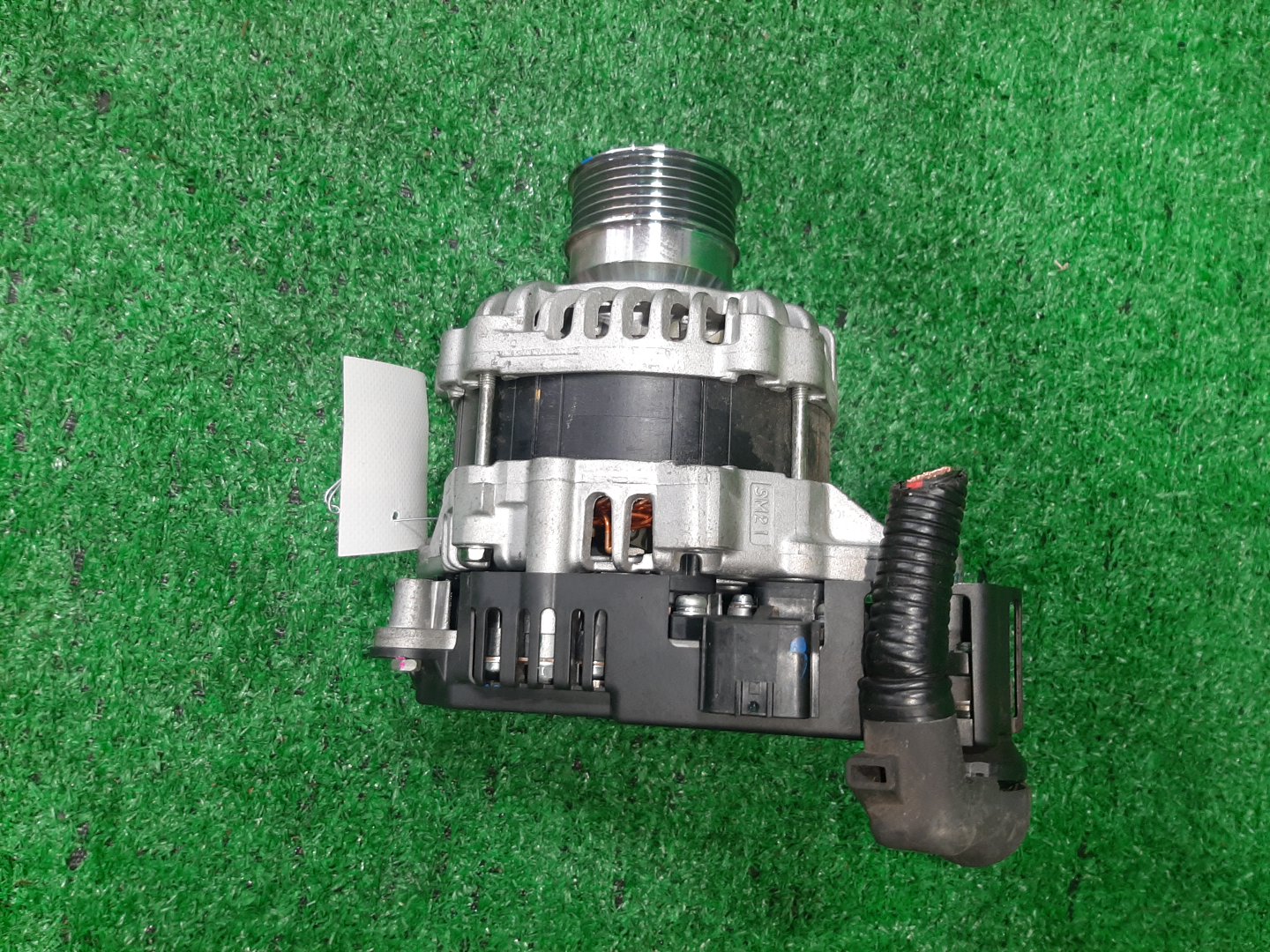 Генератор NISSAN DAYZ B48W BR06DET 2310A-7MA0E 2 ракурс