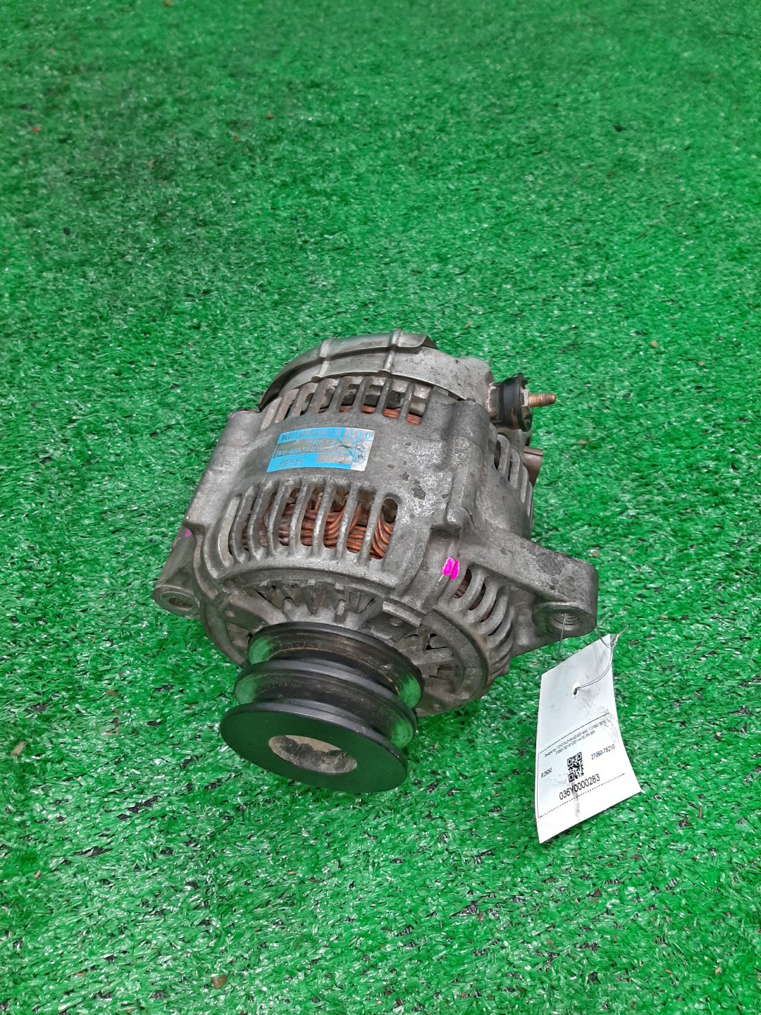 Генератор TOYOTA DYNA XZU620D N04C-T 27060-78210 1 ракурс