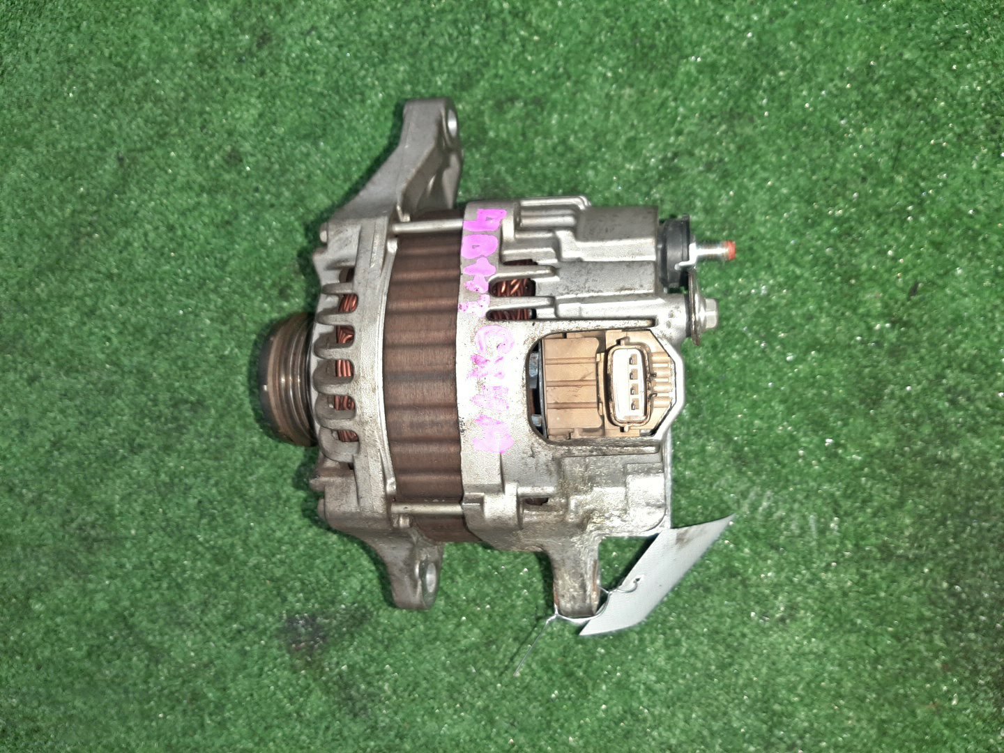 Генератор MITSUBISHI GALANT FORTIS CX4A 4B11T 1800A155 2 ракурс