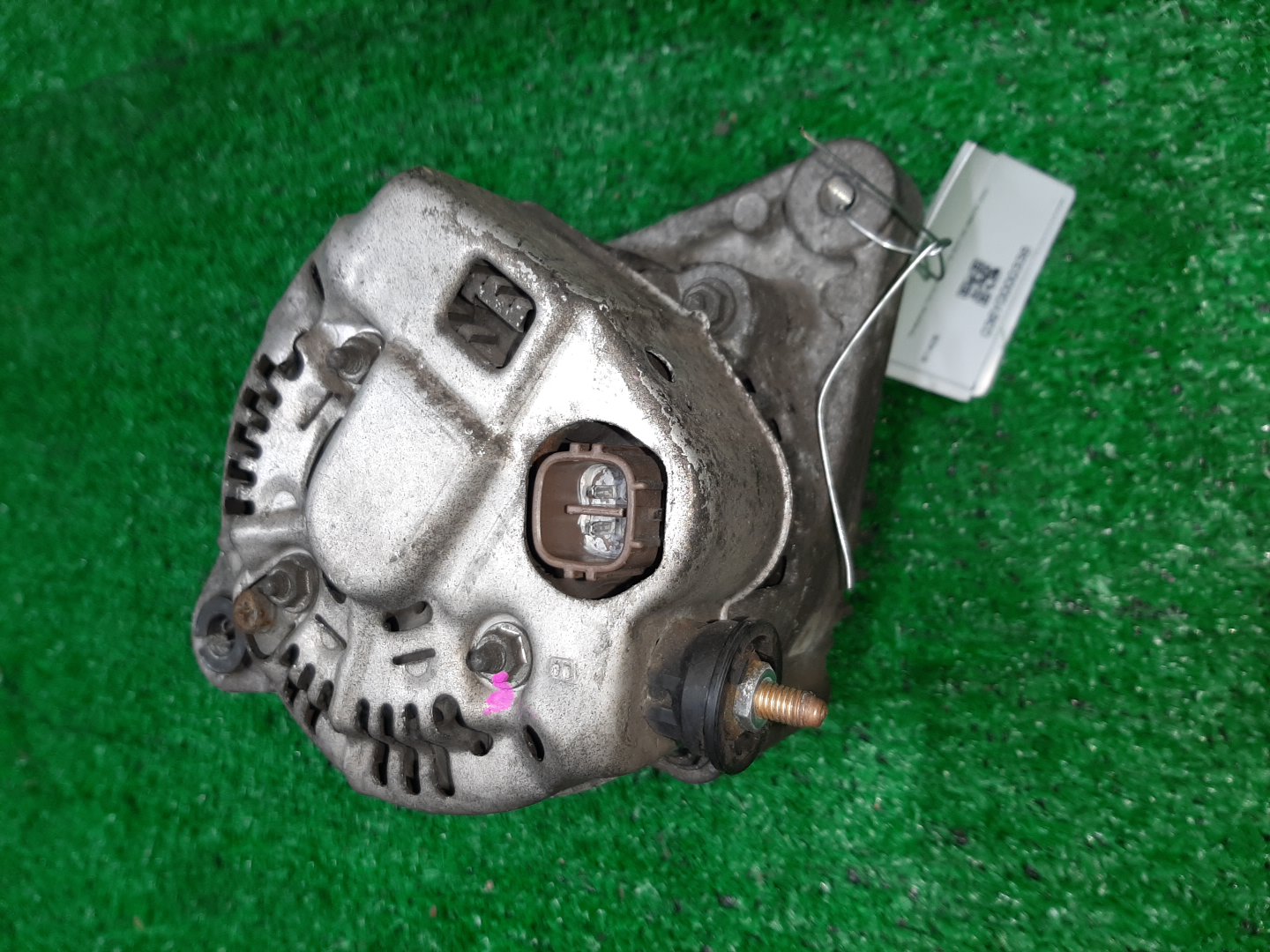 Генератор TOYOTA RACTIS SCP100 2SZ-FE 2 ракурс