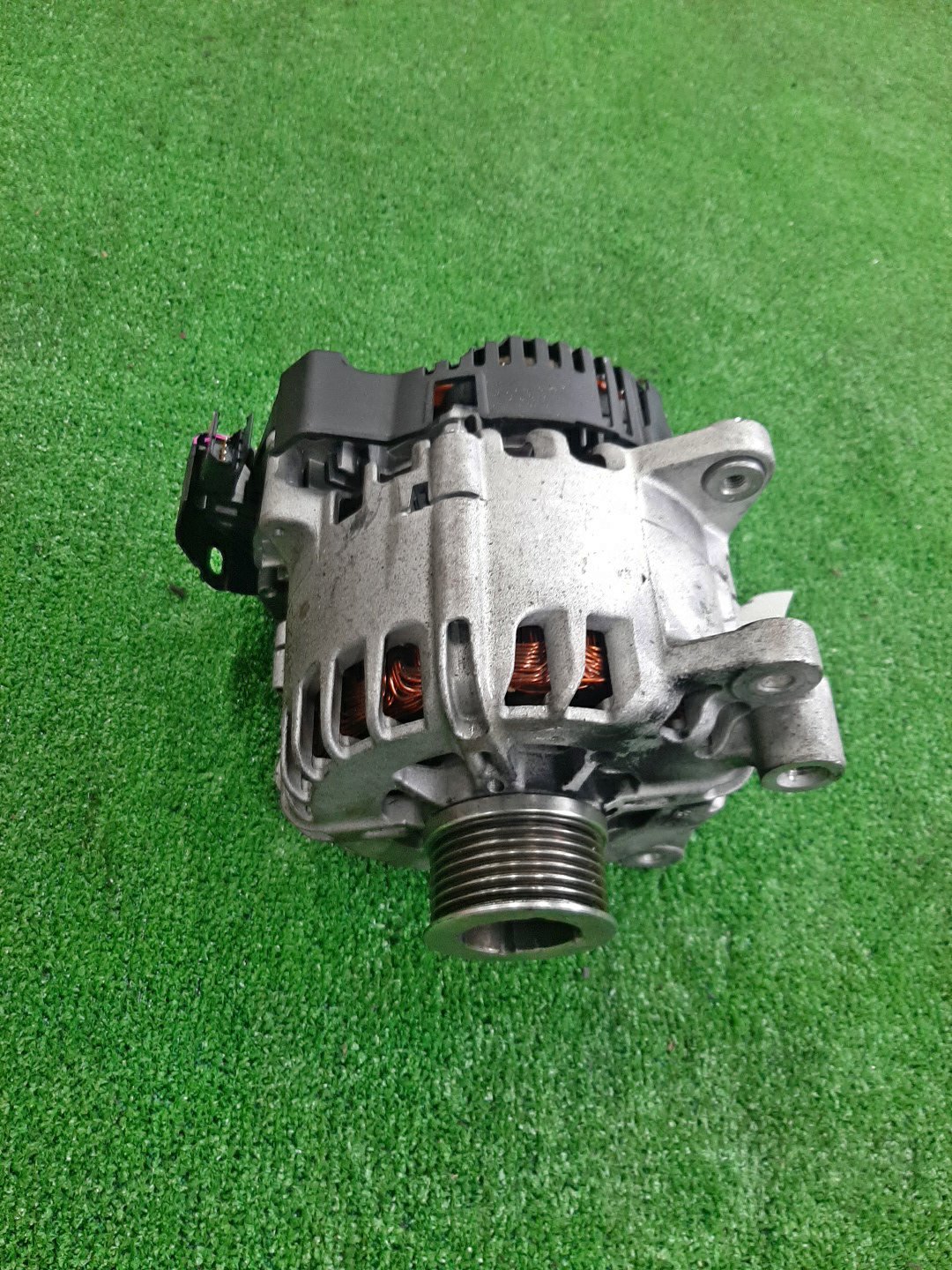 Генератор NISSAN SERENA C26 MR20DD B310A-1VM0C 5 ракурс