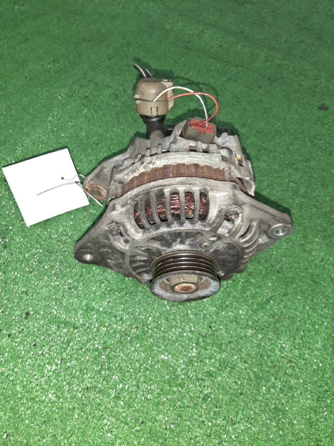 Генератор MAZDA PREMACY CP8W FP-DE 1 ракурс