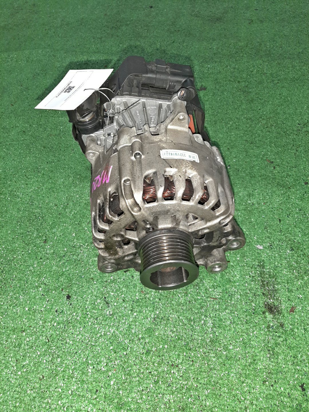 Генератор NISSAN SERENA C26 MR20DD 1 ракурс