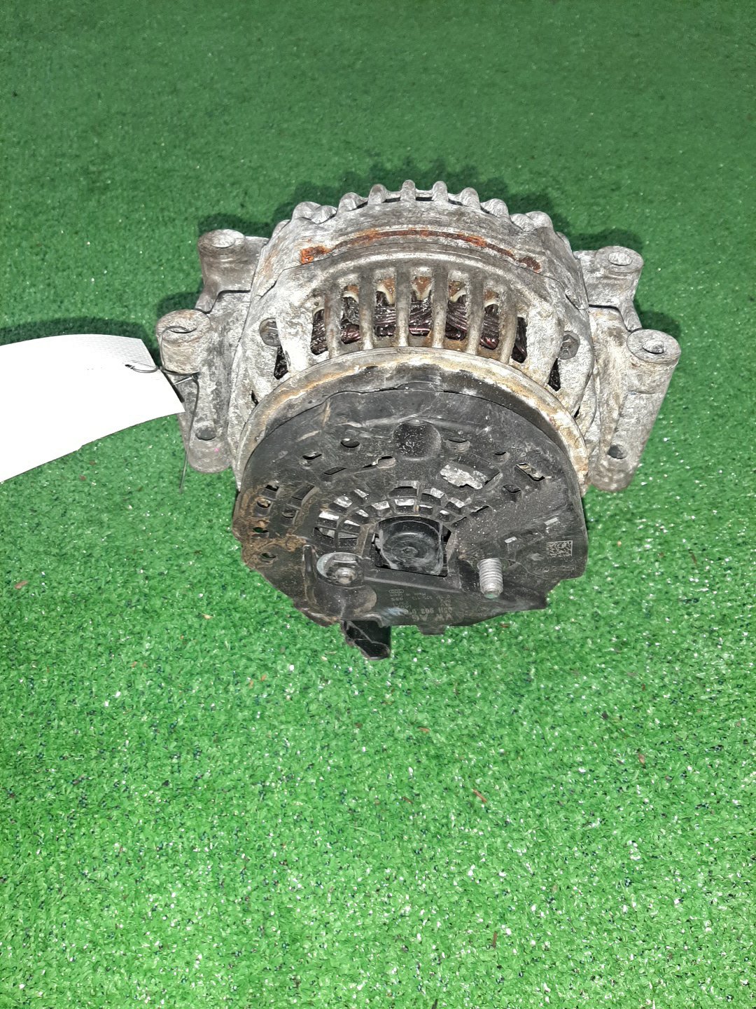 Генератор AUDI A4 8K2 CDN 06H903016L 2 ракурс