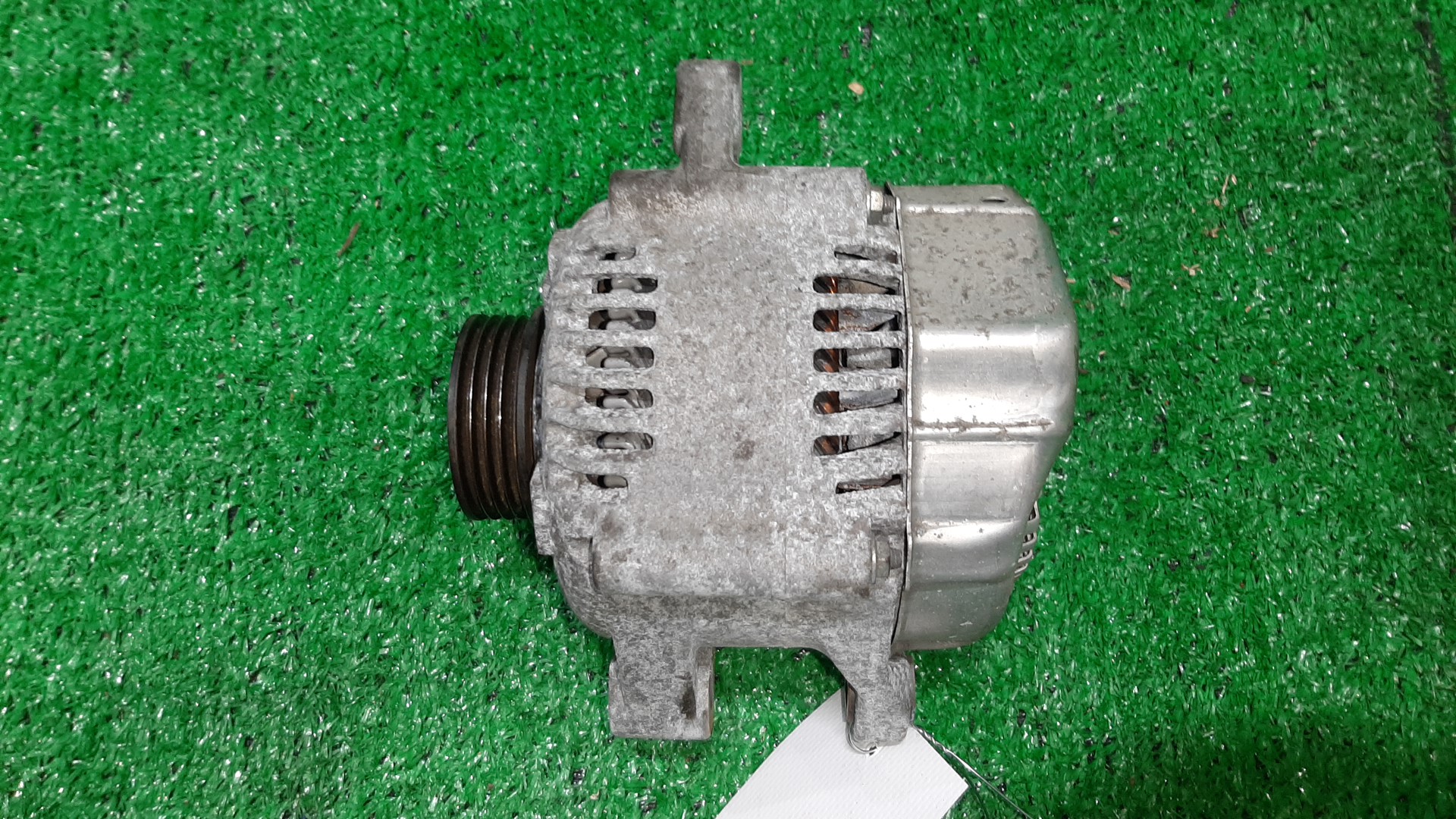 Генератор TOYOTA BB QNC20 K3-VE 27060-B1050 2 ракурс