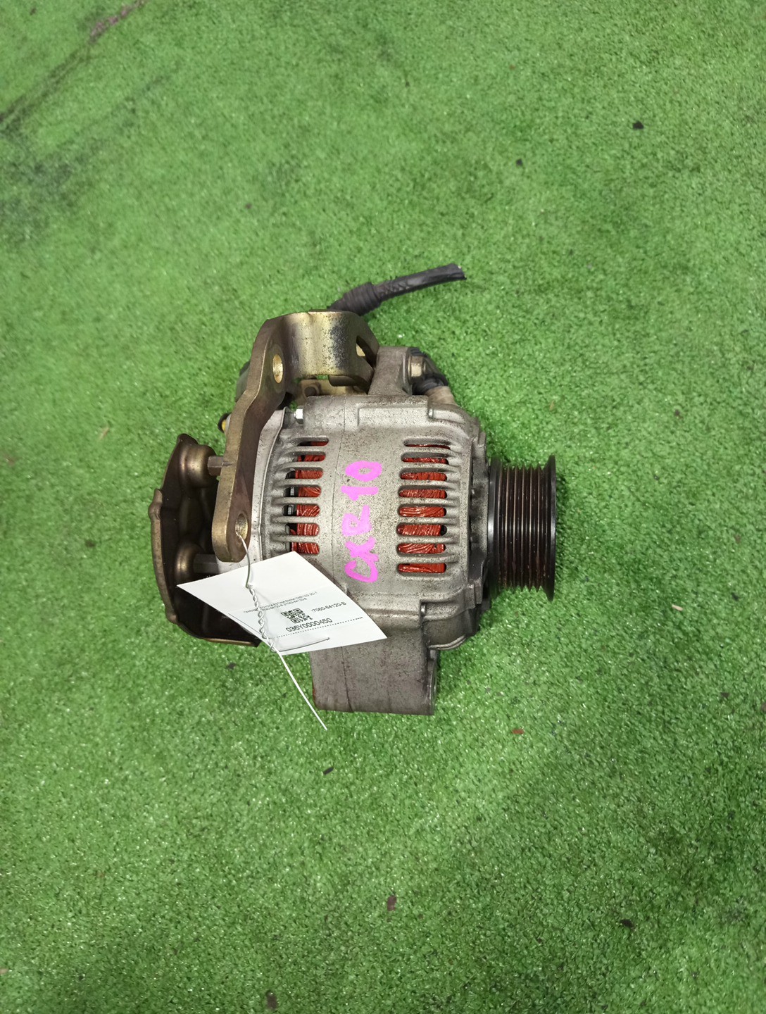 Генератор TOYOTA ESTIMA EMINA CXR10G 3C-T 27060-64120-B 3 ракурс