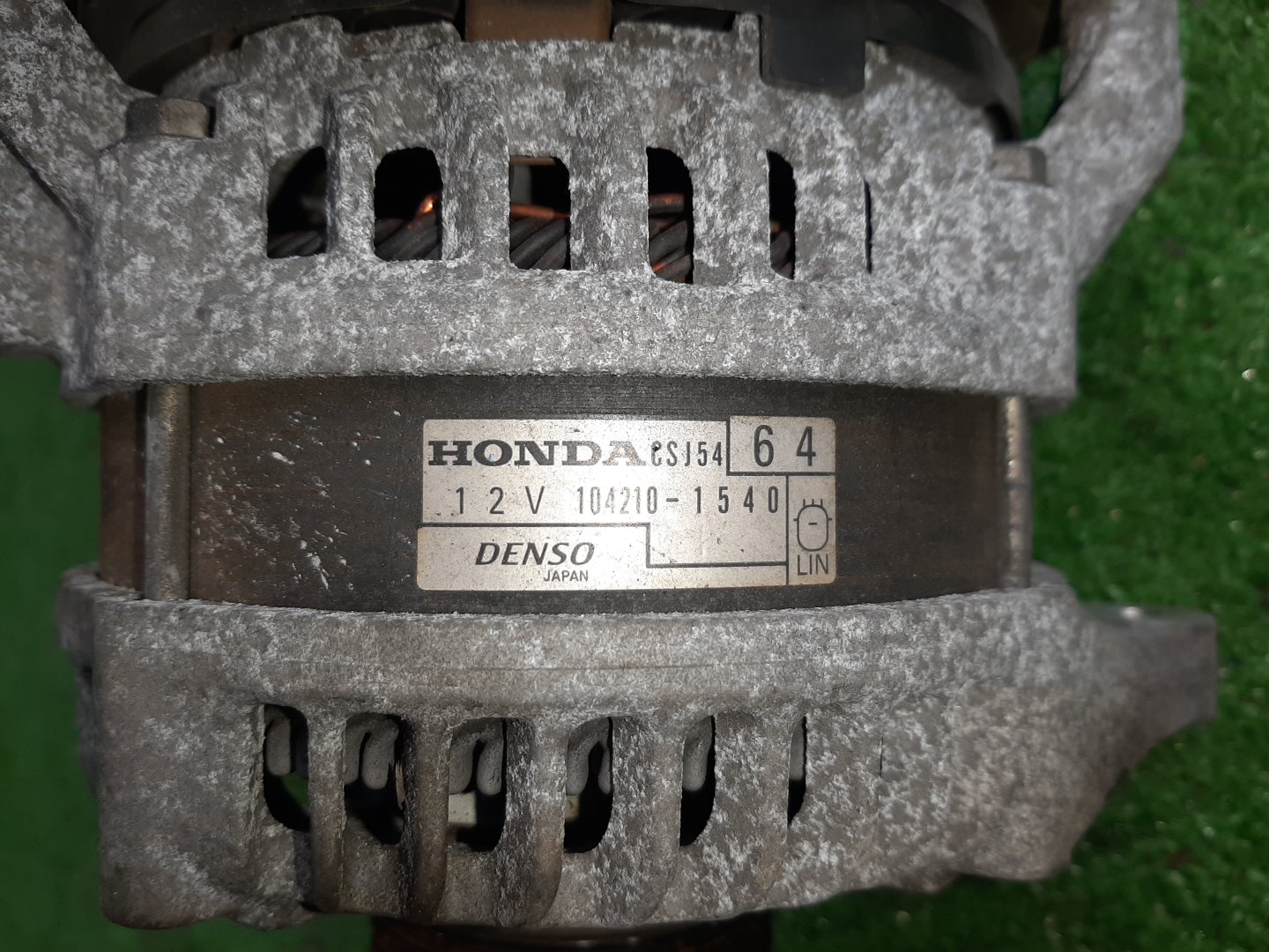 Генератор HONDA STEPWGN RK5 R20A 104210-1540 2 ракурс
