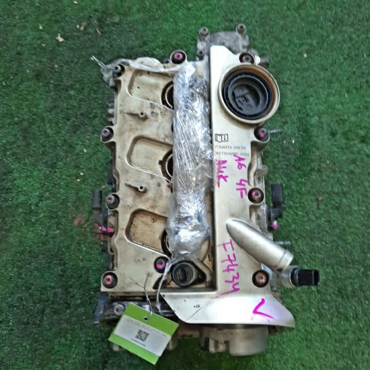 Головка блока левая AUDI A6 4F5 AUK 06E103373B 1 ракурс