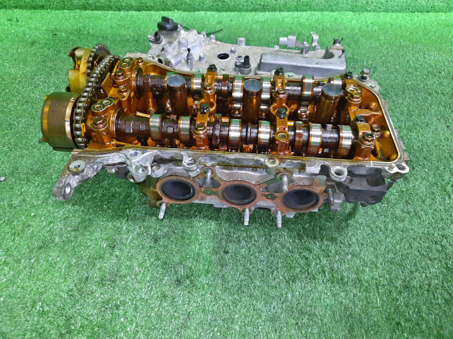 Головка блока левая TOYOTA VELLFIRE GGH20W 2GR-FE 2 ракурс