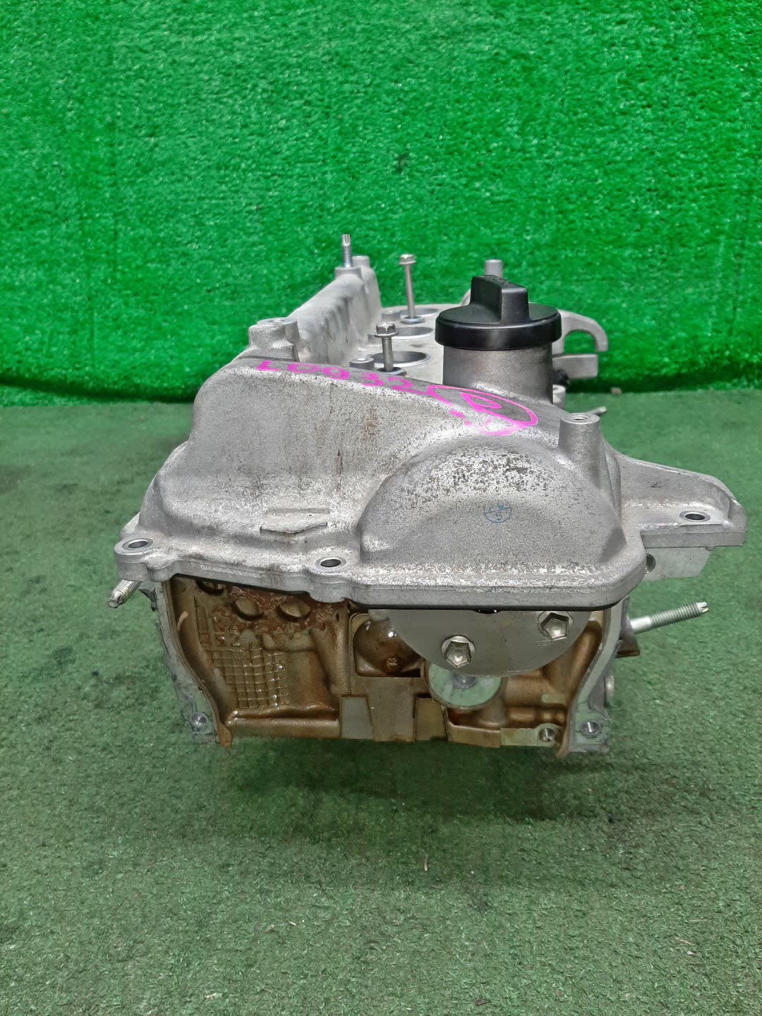 Головка блока TOYOTA AQUA NHP10 1NZ-FXE 2 ракурс