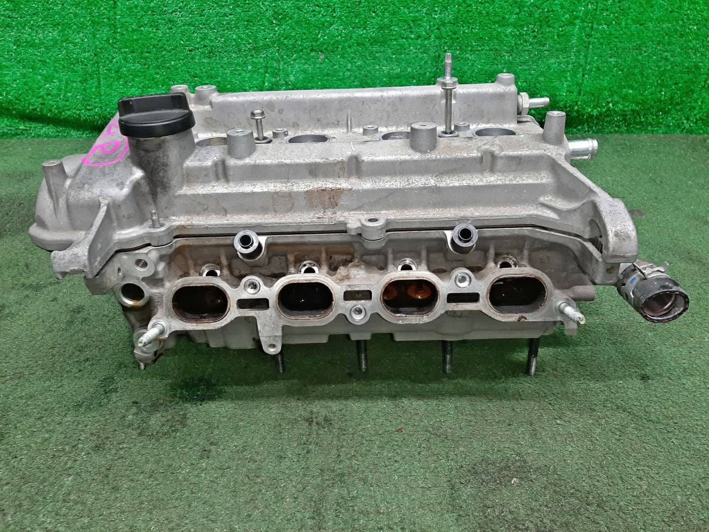 Головка блока TOYOTA AQUA NHP10 1NZ-FXE 3 ракурс
