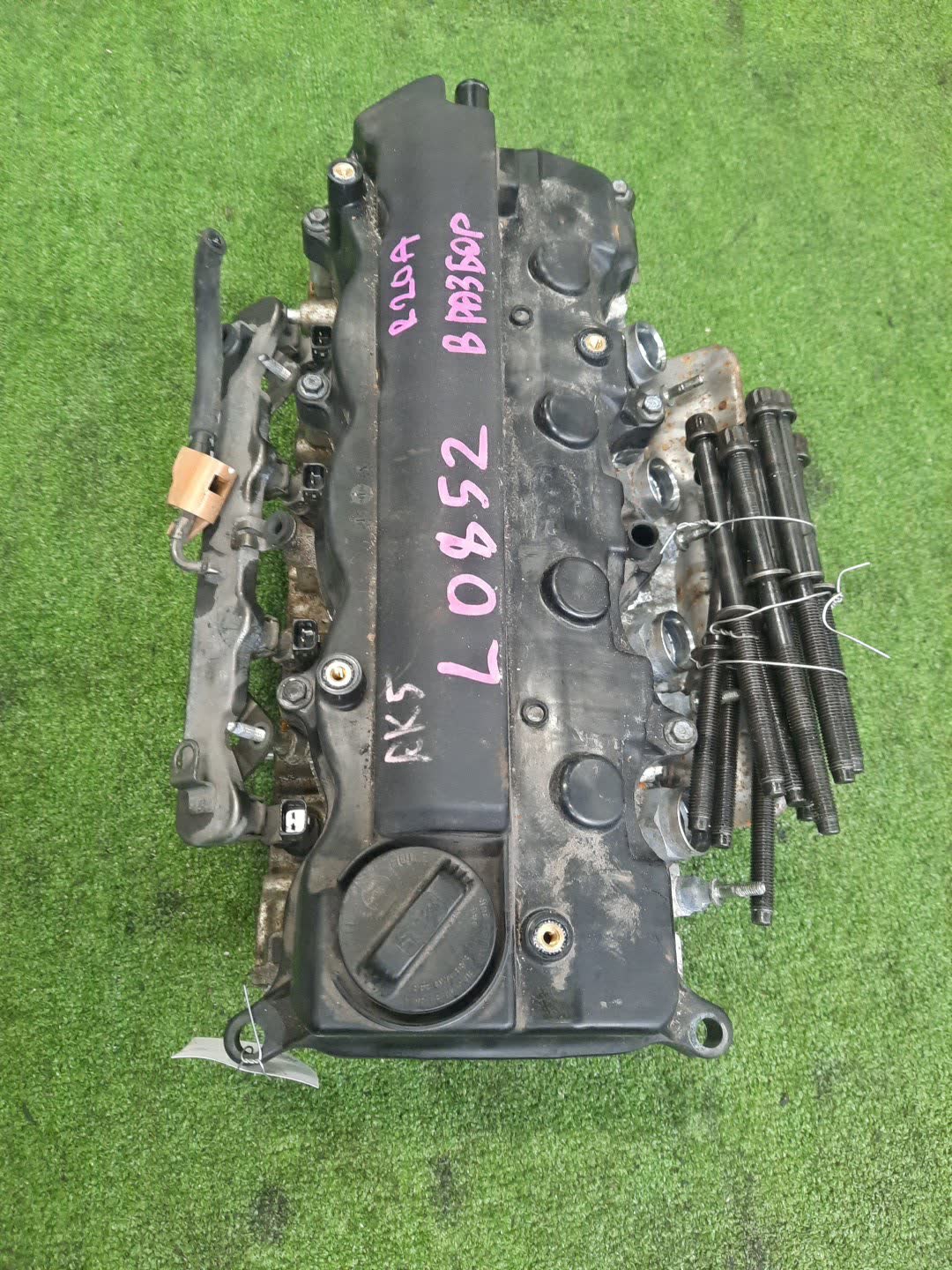 Головка блока HONDA STEPWGN RK5 R20A 1 ракурс