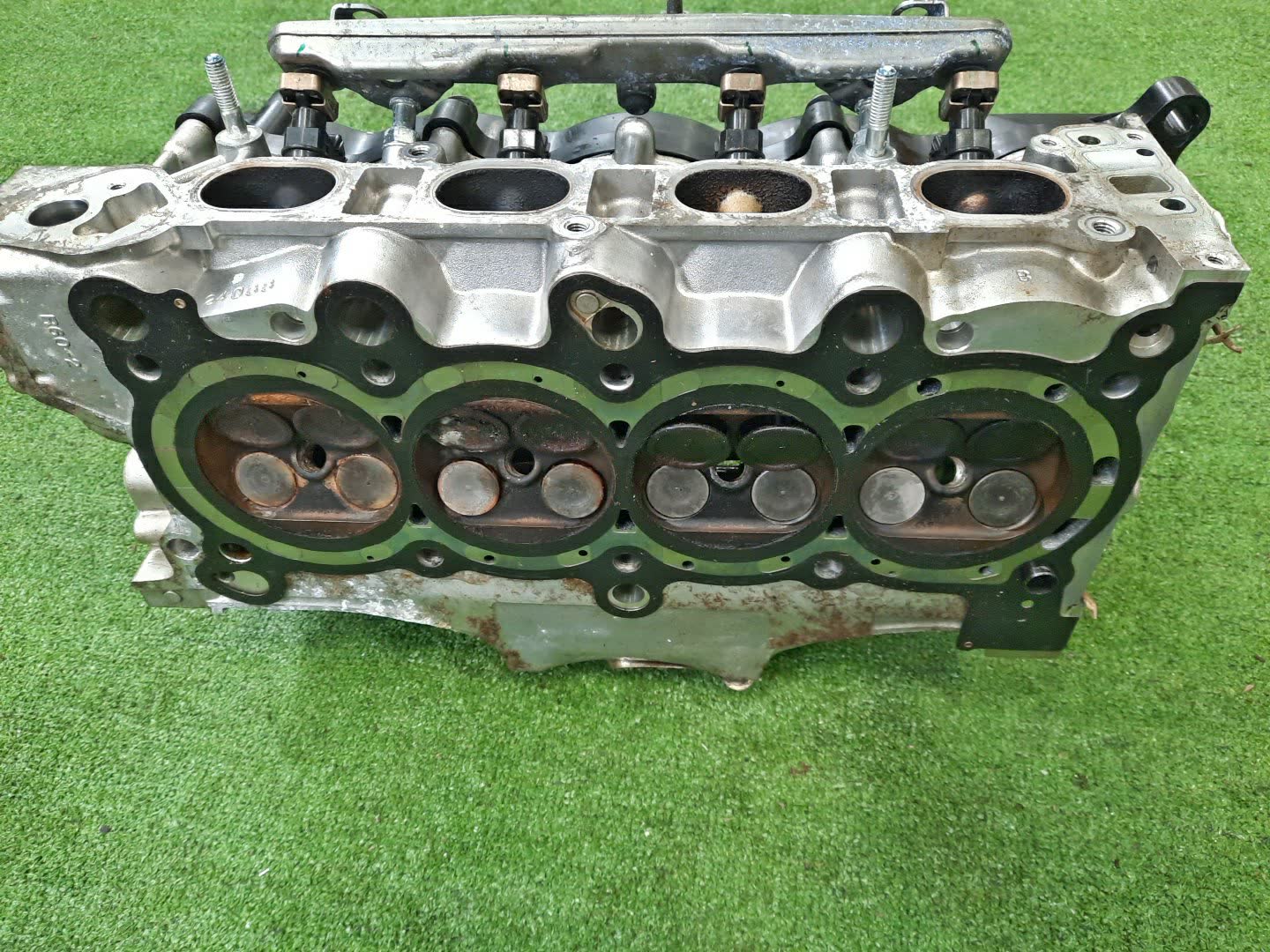 Головка блока HONDA STEPWGN RK1 R20A 3 ракурс