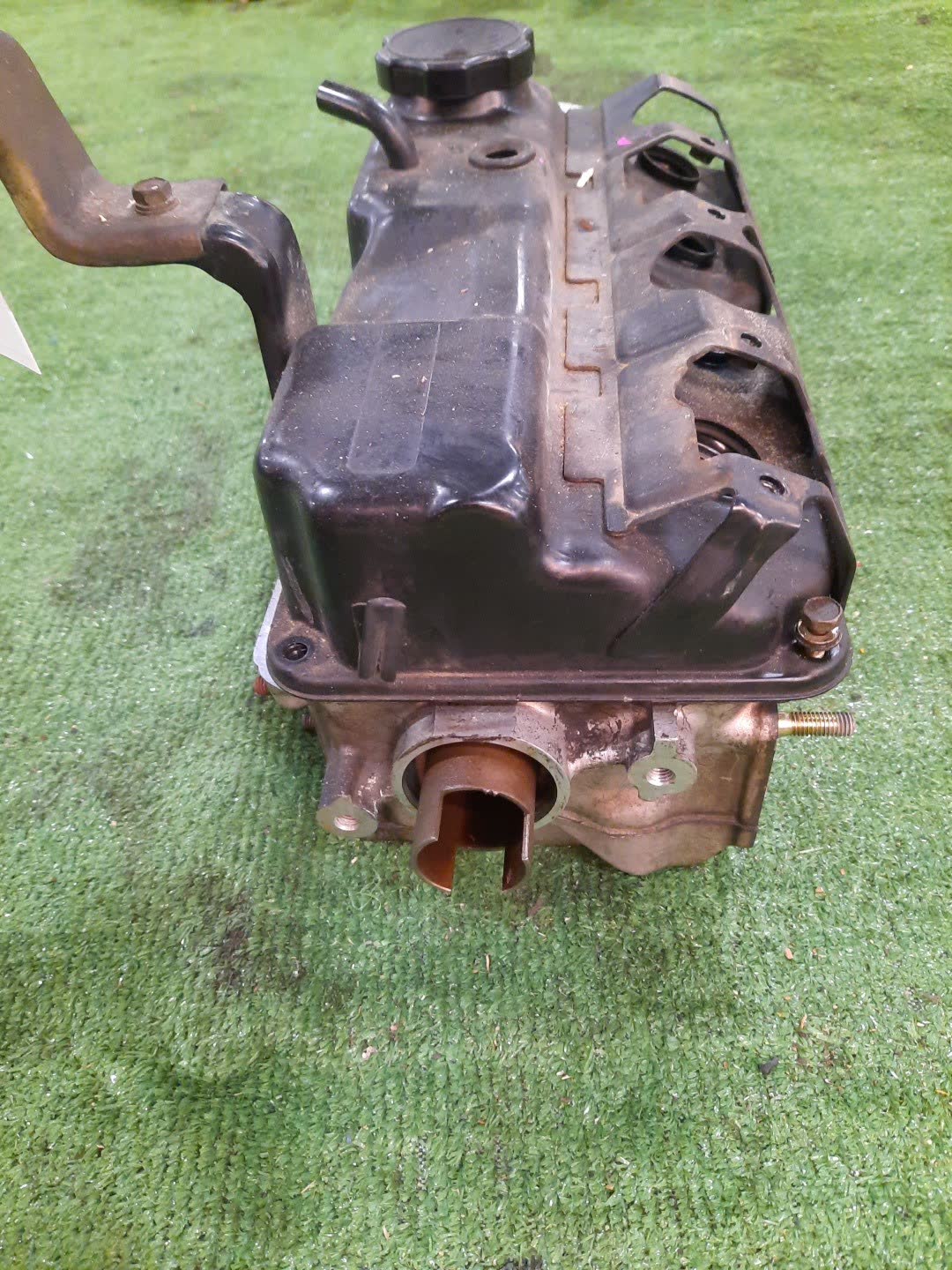 Головка блока MITSUBISHI PAJERO MINI H58A 4A30T 4 ракурс