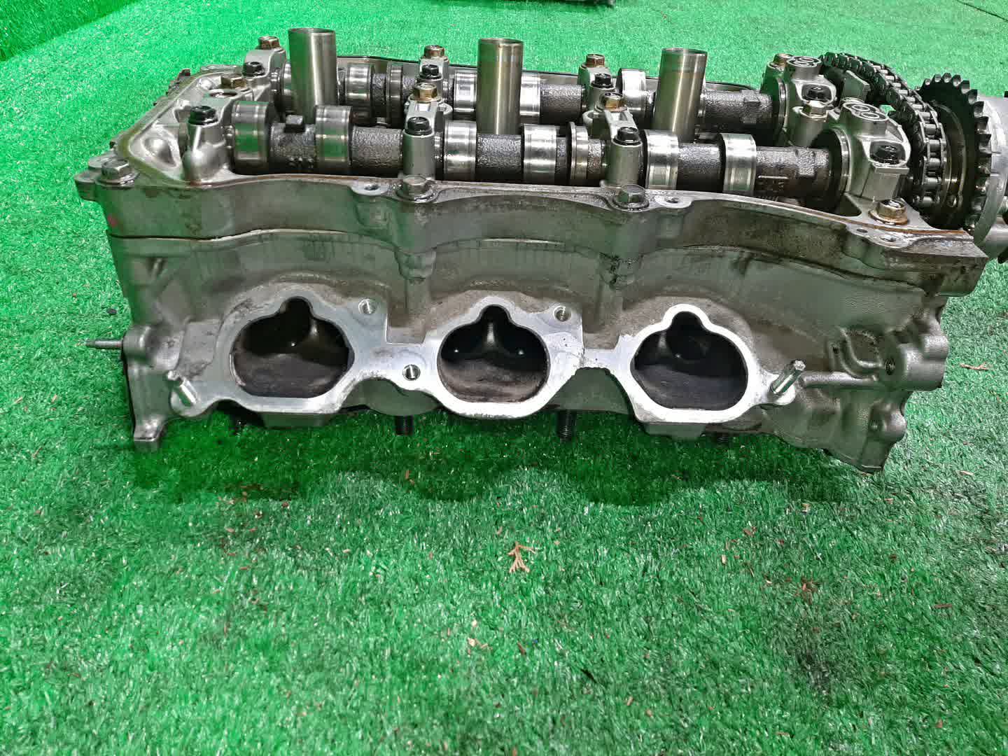 Головка блока левая LEXUS RX450H GYL15W 2GR-FXE 5 ракурс