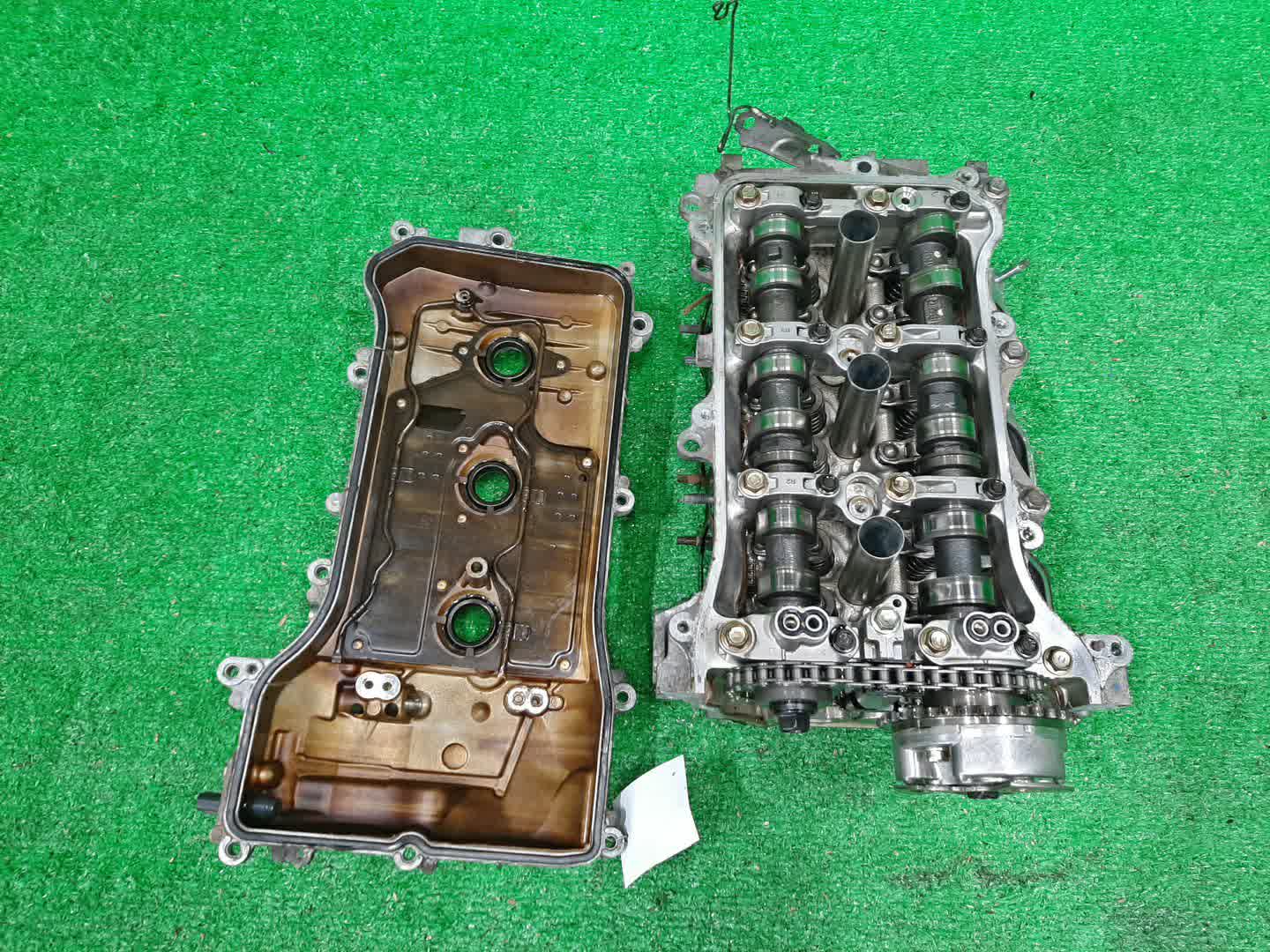 Головка блока правая LEXUS RX450H GYL15W 2GR-FXE 2 ракурс