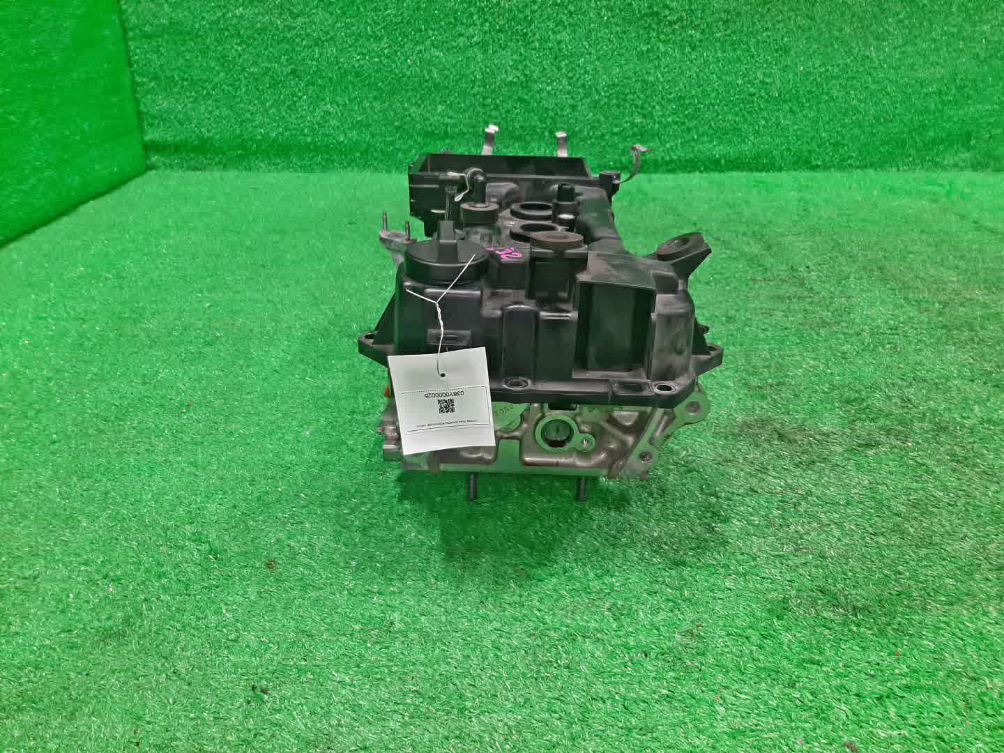 Головка блока DAIHATSU BOON M700S 1KR-FE 2 ракурс