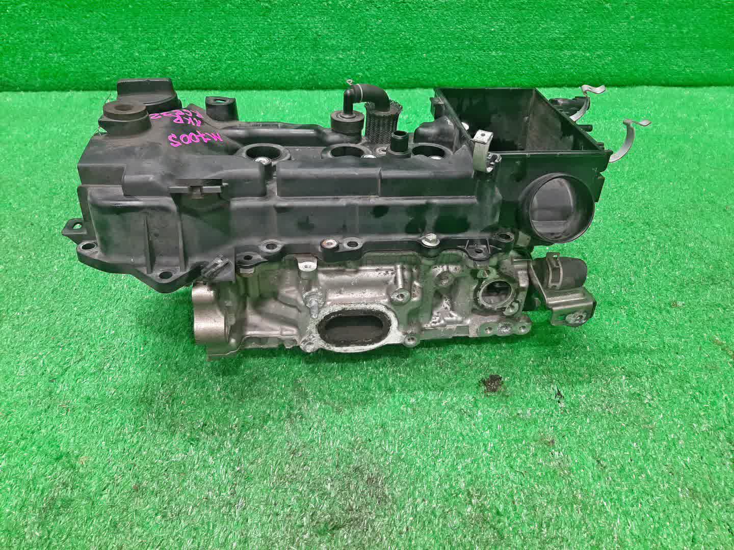 Головка блока DAIHATSU BOON M700S 1KR-FE 4 ракурс