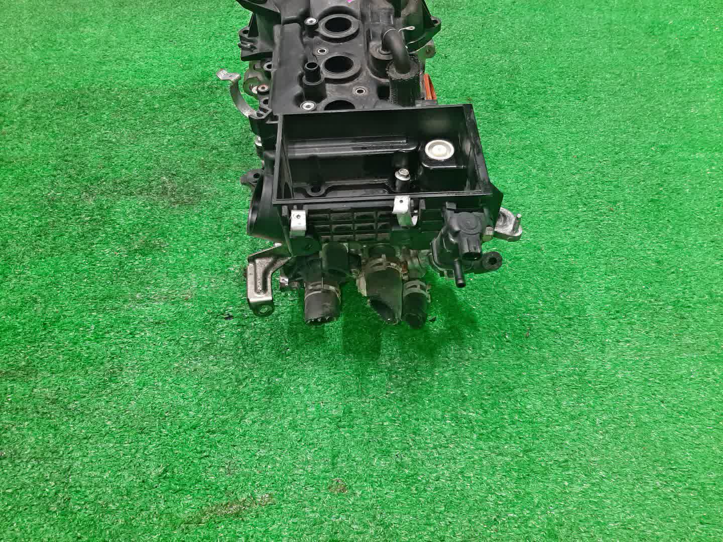 Головка блока DAIHATSU BOON M700S 1KR-FE 5 ракурс
