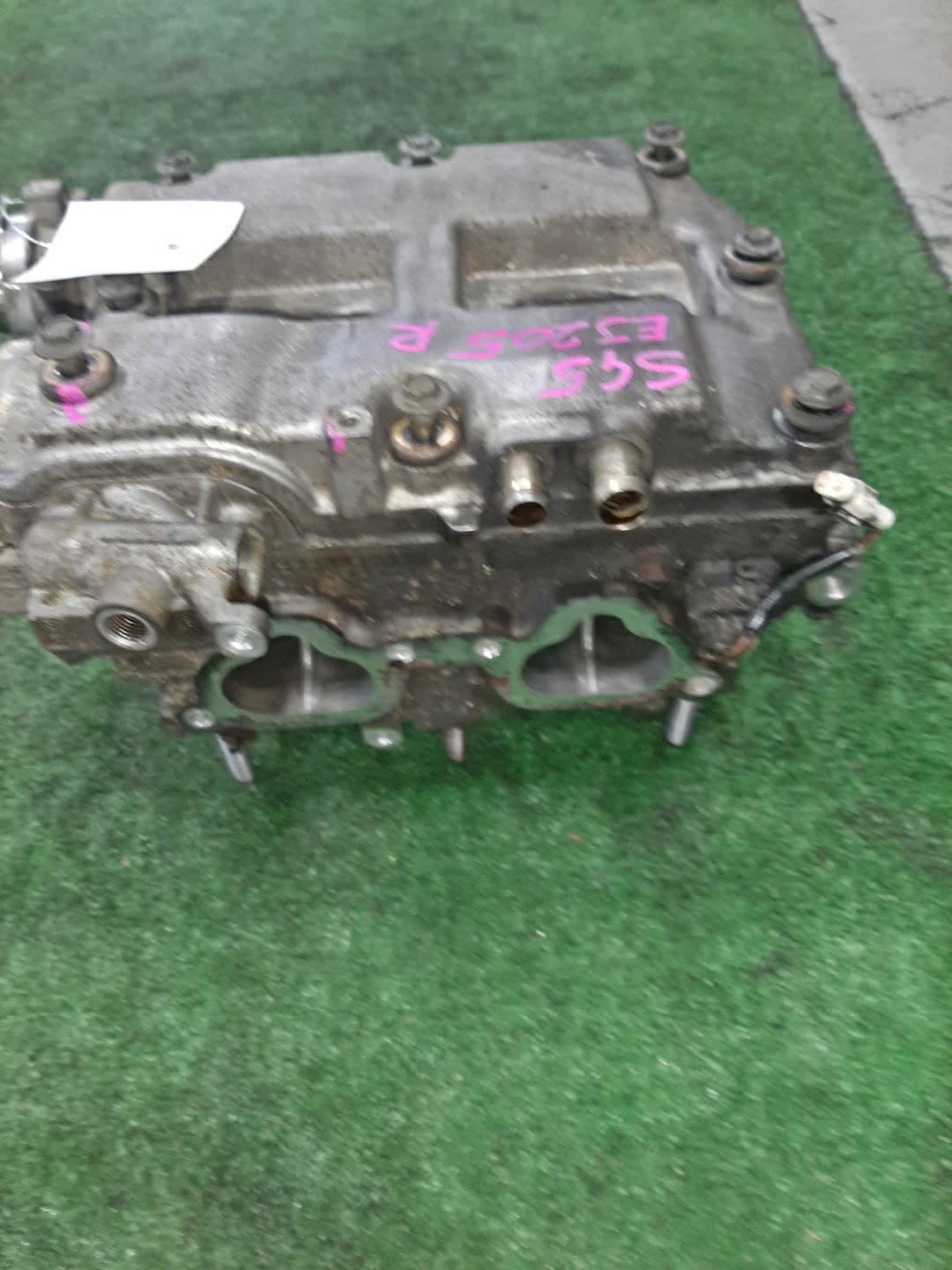 Головка блока правая SUBARU FORESTER SG5 EJ205 3 ракурс