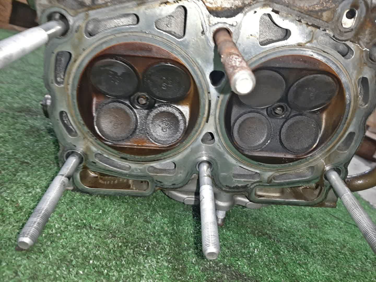 Головка блока правая SUBARU FORESTER SG5 EJ205 5 ракурс