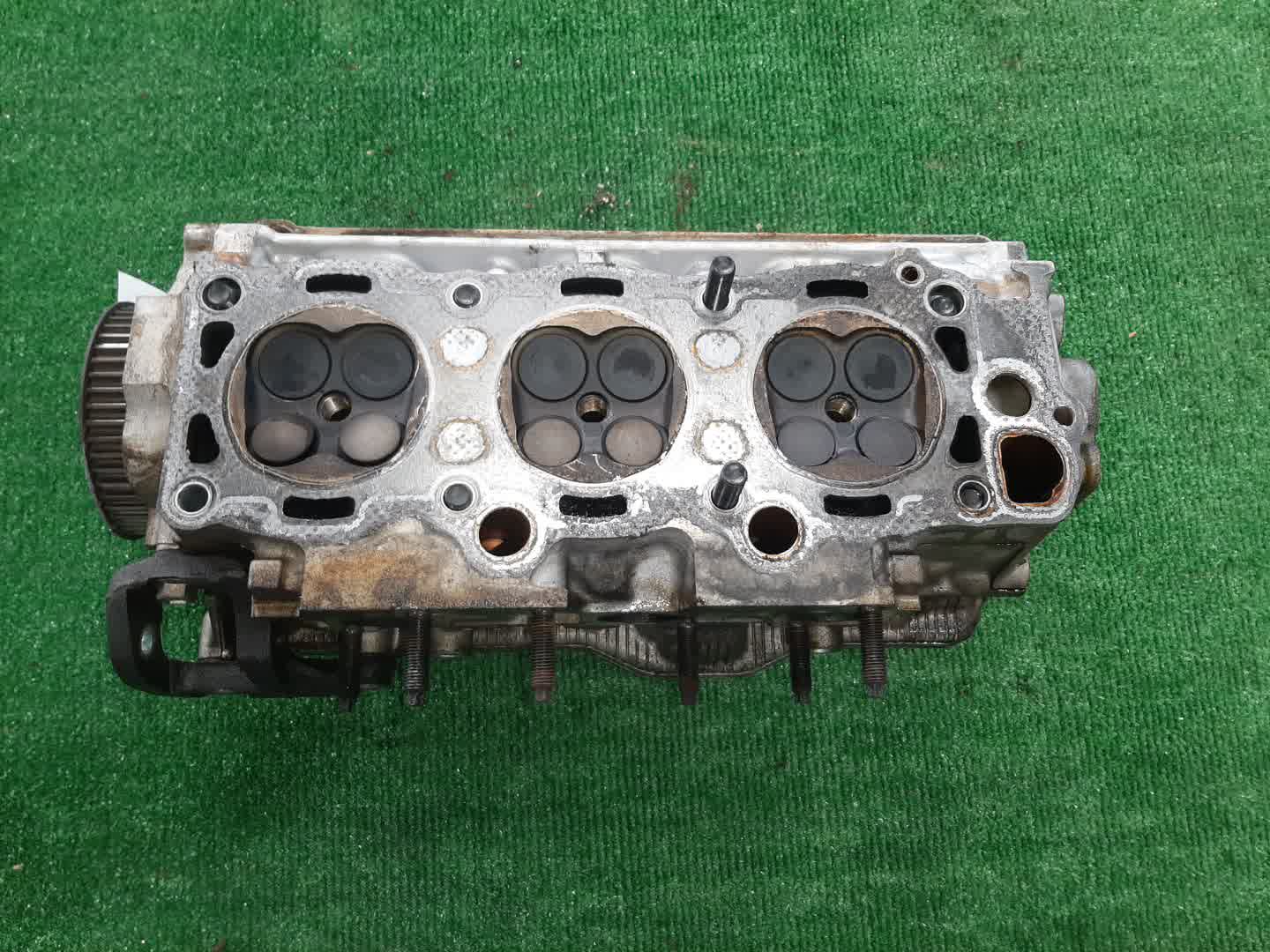 Головка блока правая TOYOTA CAMRY PROMINENT VZV30 1VZ-FE 2 ракурс