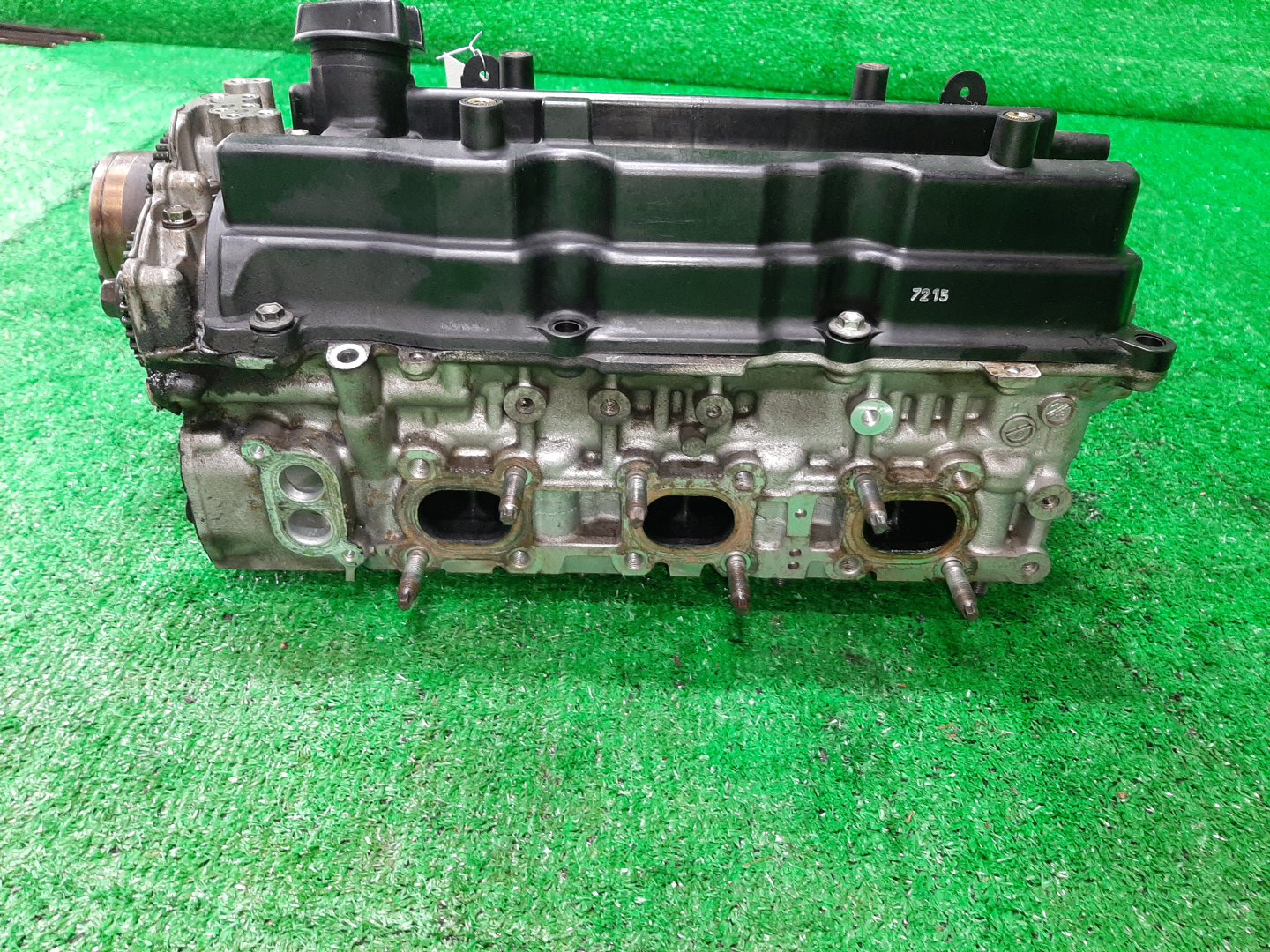 Головка блока левая NISSAN MURANO PNZ50 VQ35DE 4 ракурс Головка блока левая NISSAN MURANO PNZ50 VQ35DE 4 ракурс