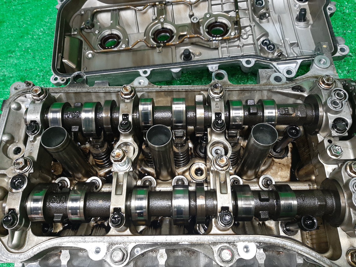 Головка блока левая TOYOTA CROWN GRS180 4GR-FSE 2 ракурс