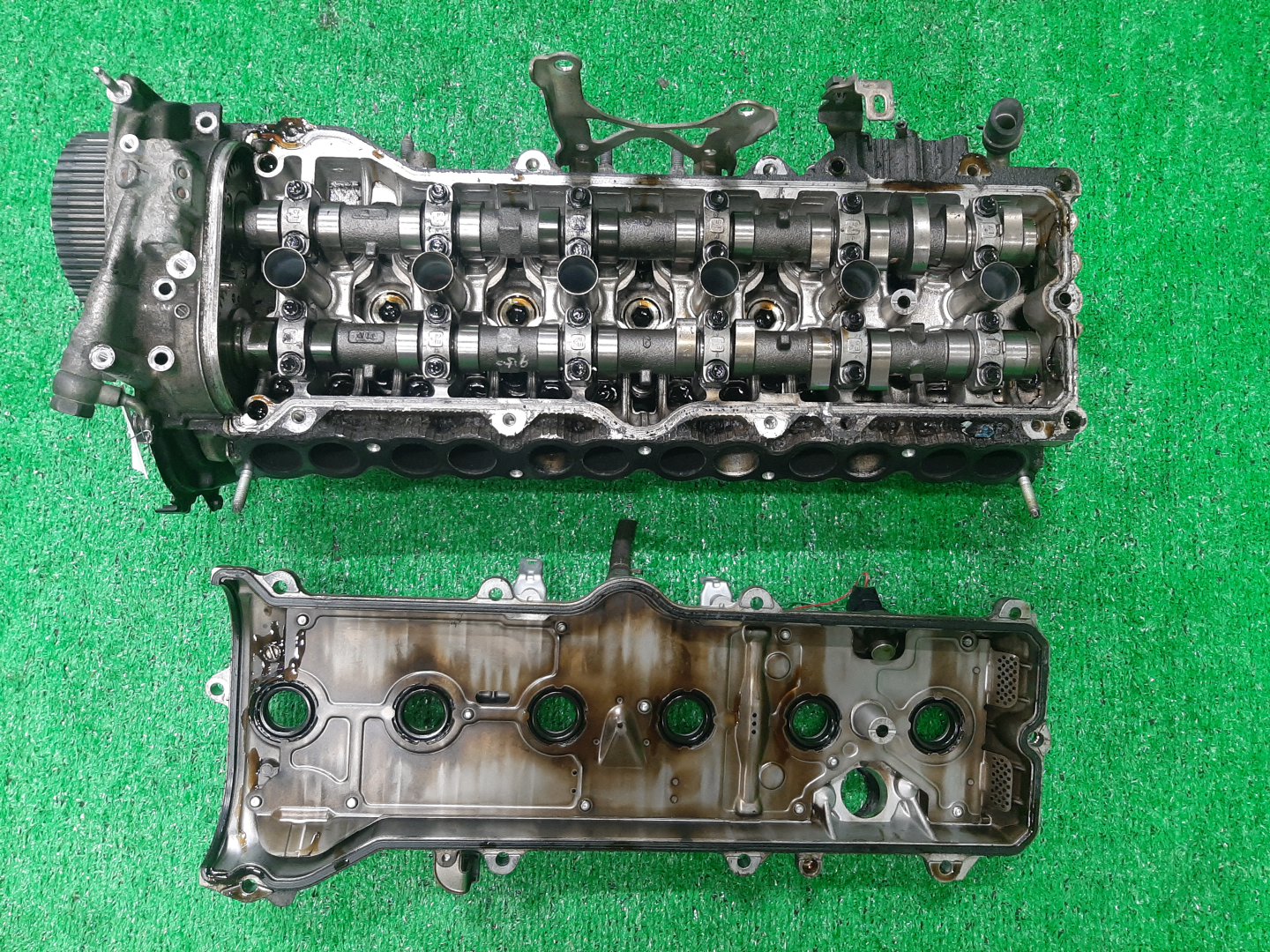 Головка блока TOYOTA MARK II JZX110 1JZ-FSE 3 ракурс