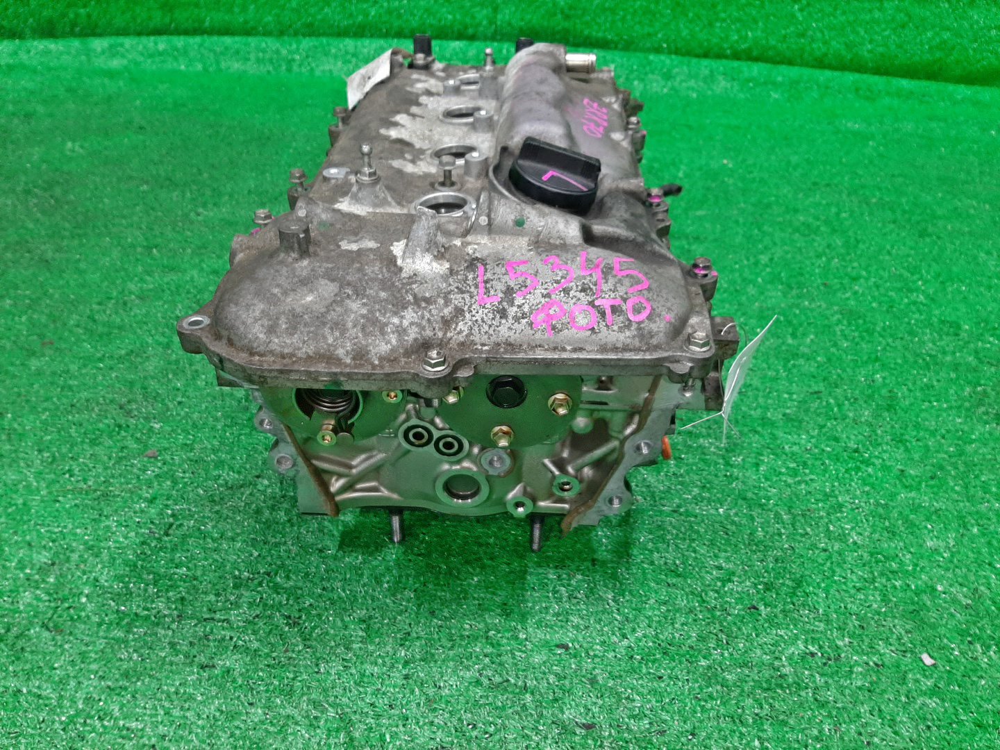 Головка блока TOYOTA NOAH ZRR70G 3ZR-FAE 2 ракурс