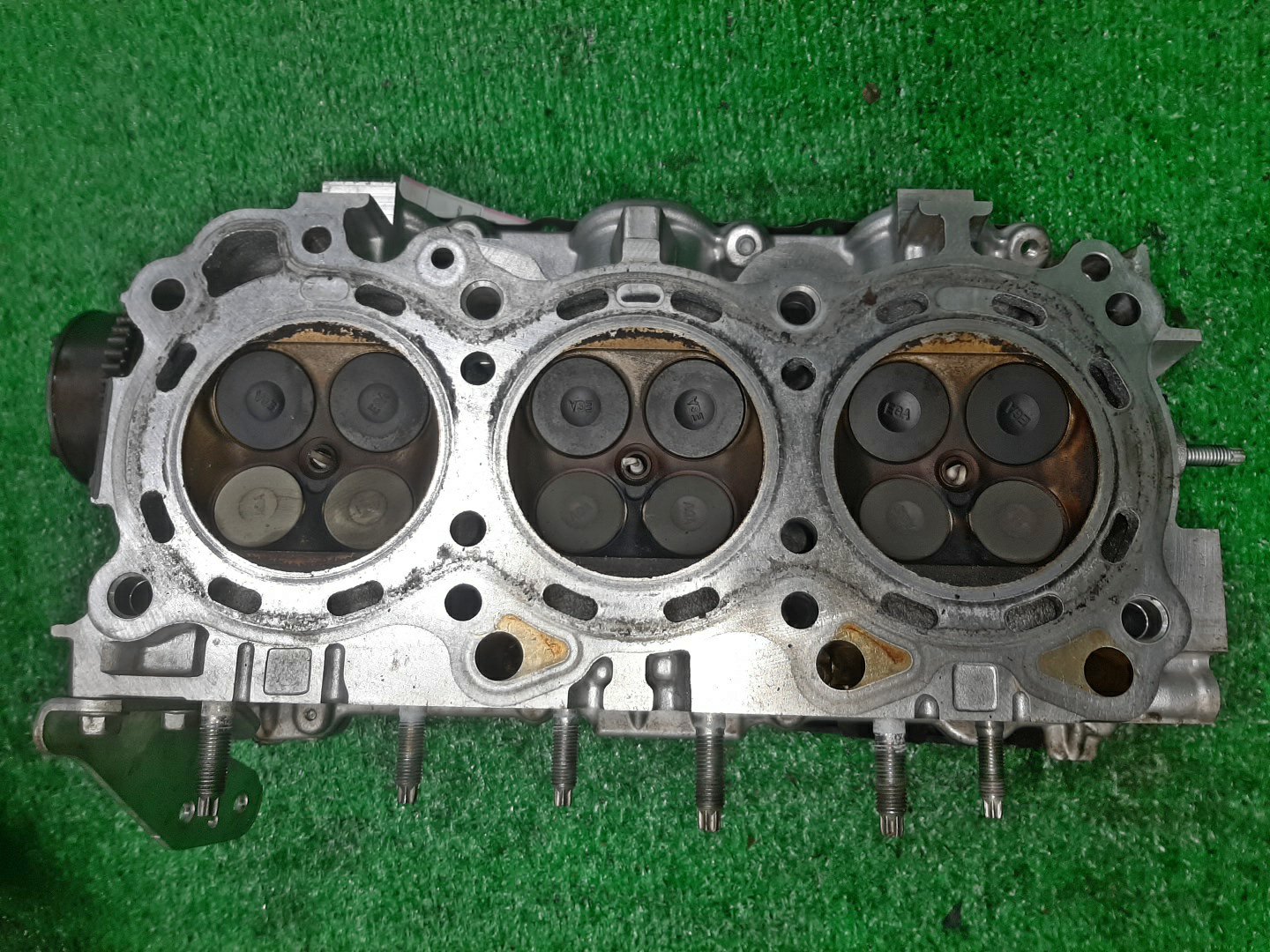 Головка блока правая NISSAN TEANA J32 VQ25DE 4 ракурс