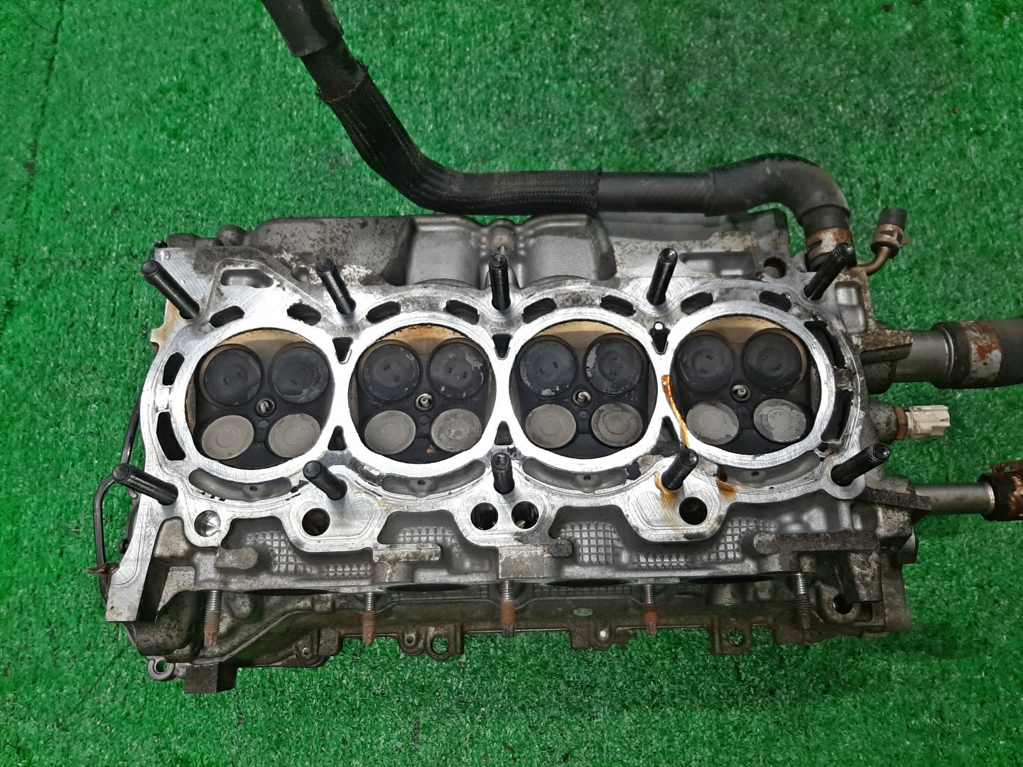 Головка блока TOYOTA NOAH ZRR70G 3ZR-FAE 3 ракурс