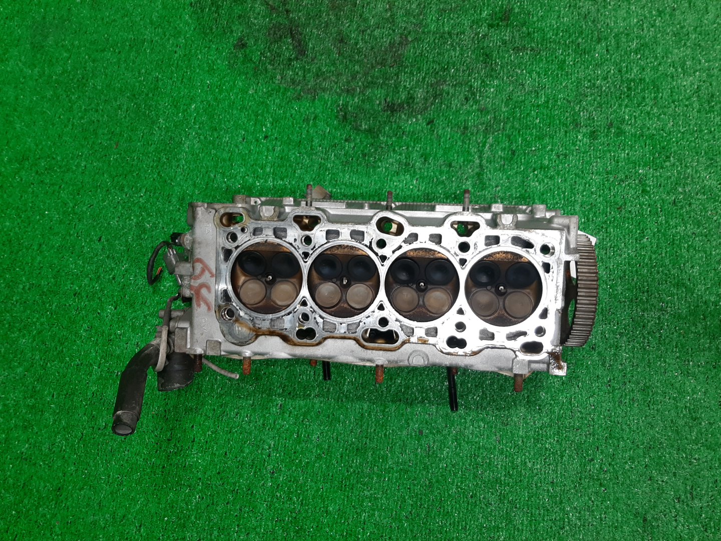 Головка блока MITSUBISHI GRANDIS NA4W 4G69 4 ракурс