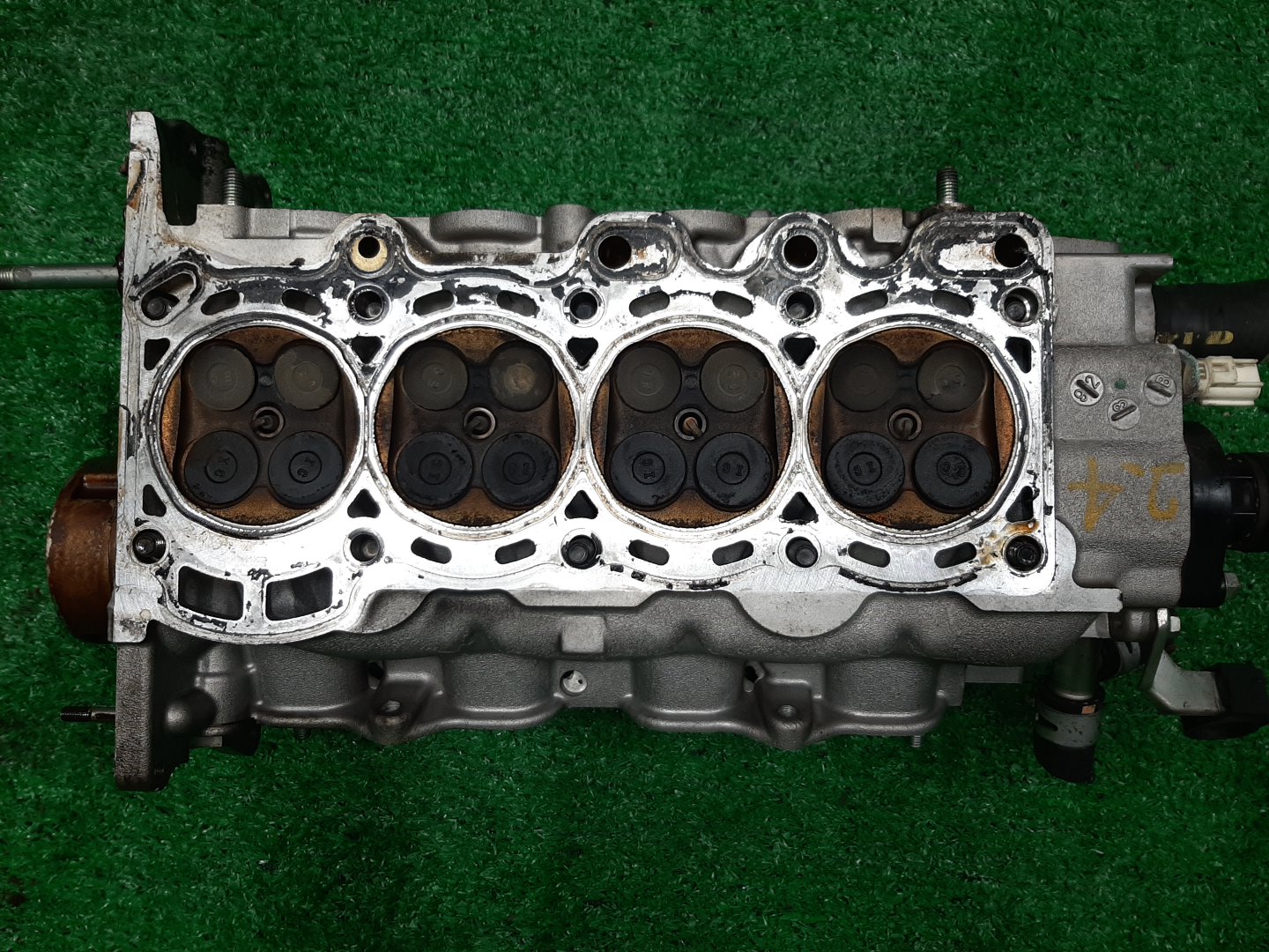 Головка блока TOYOTA RACTIS SCP100 2SZ-FE 4 ракурс