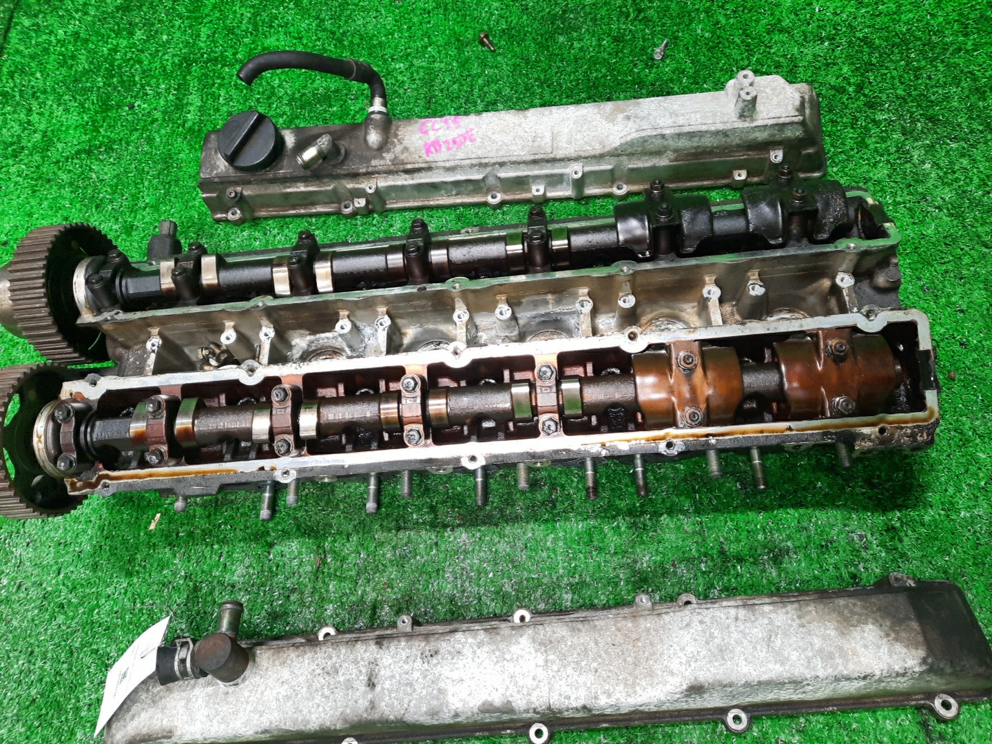 Головка блока NISSAN LAUREL GC35 RB25DE 4 ракурс Головка блока NISSAN LAUREL GC35 RB25DE 4 ракурс
