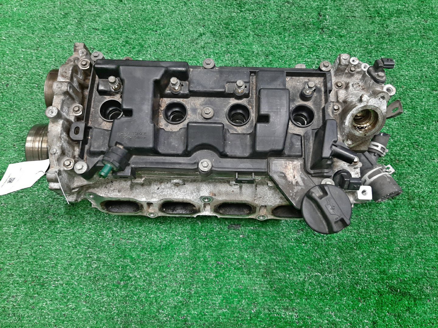 Головка блока NISSAN SERENA GFNC27 MR20DD 1 ракурс Головка блока NISSAN SERENA GFNC27 MR20DD 1 ракурс