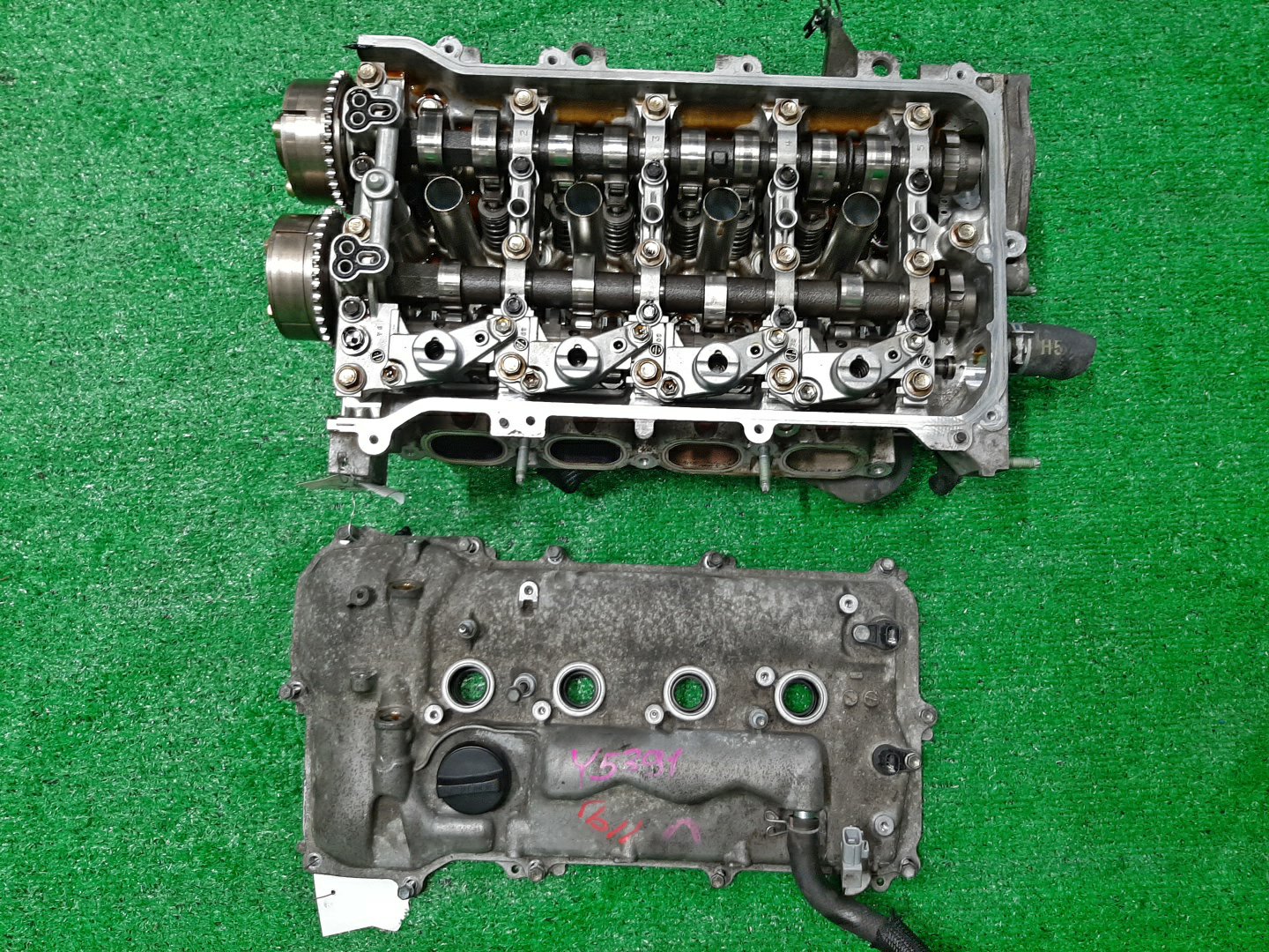 Головка блока TOYOTA ISIS ZGM10G 2ZR-FAE 2 ракурс
