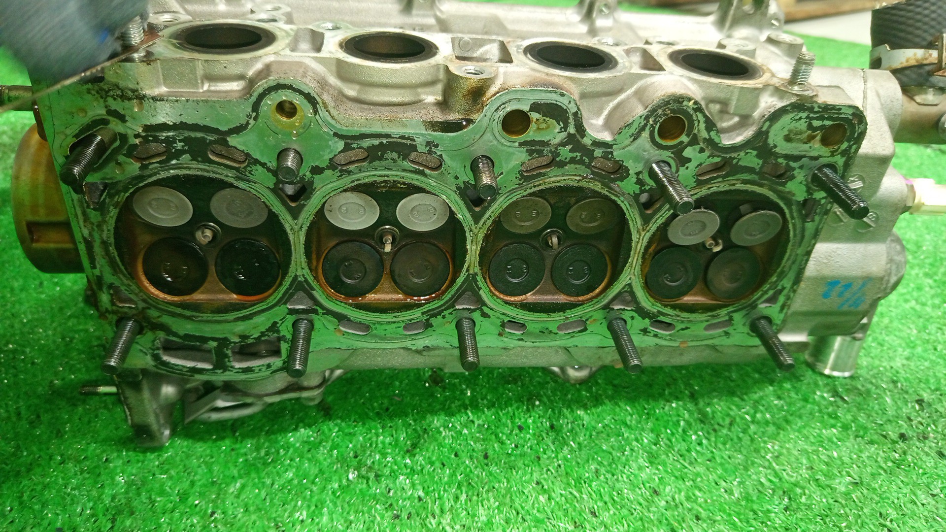 Головка блока TOYOTA RUSH, BE-GO J210E, J200E, J210G, J200G 3SZ-VE 4 ракурс