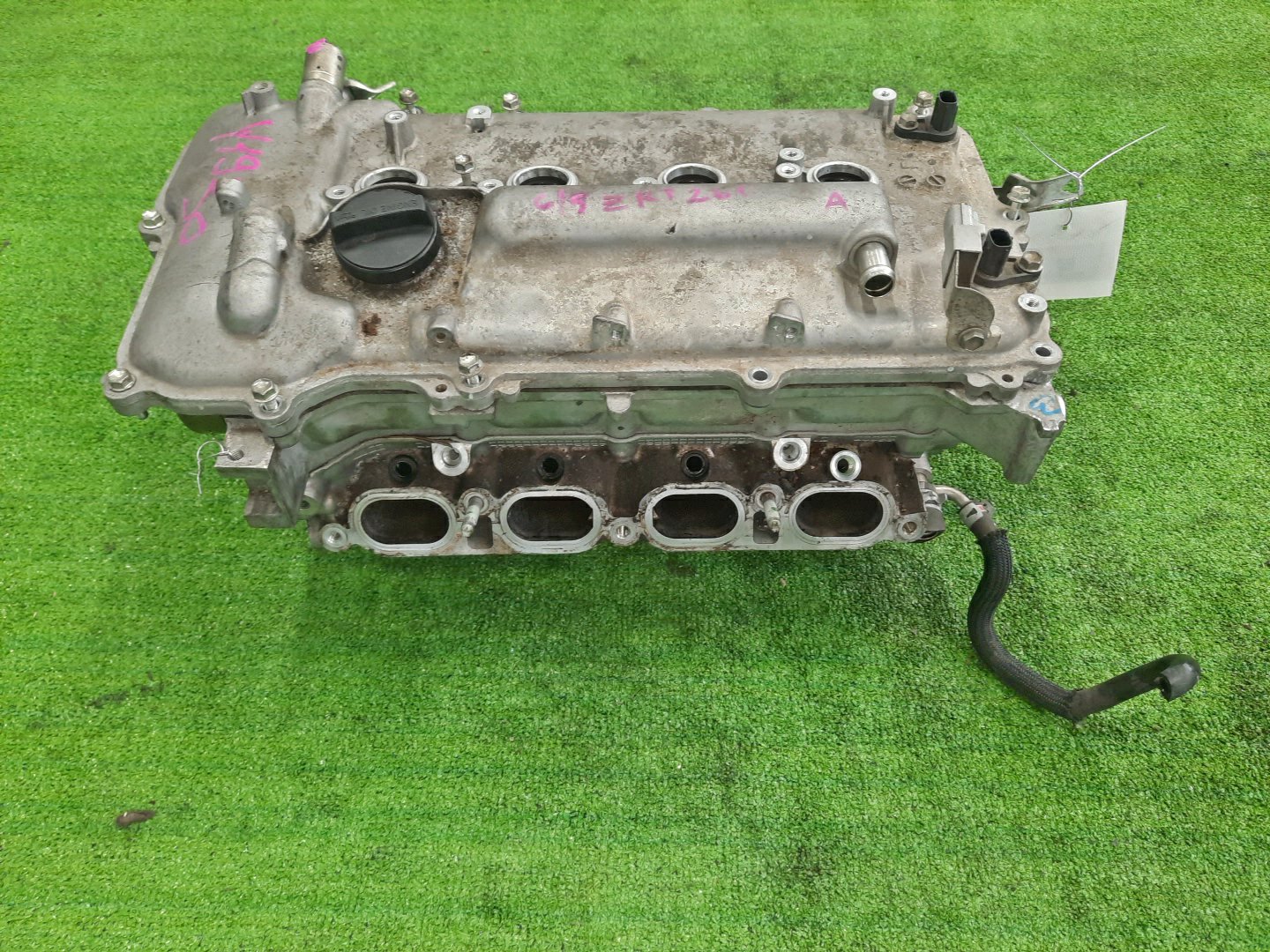 Головка блока TOYOTA PREMIO ZRT260 2ZR-FE 2 ракурс