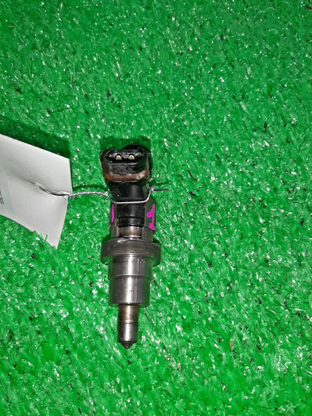 Инжектор TOYOTA RAV4 ACA21W 1AZ-FSE 23250-28030 1 ракурс