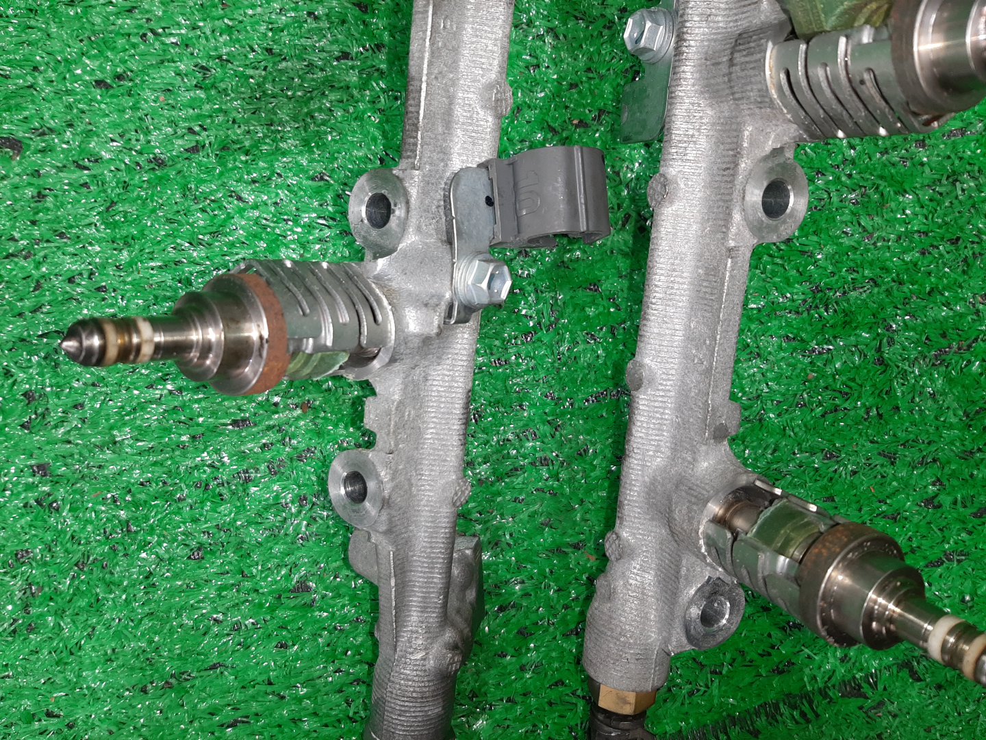 Инжектор TOYOTA CROWN GRS180 4GR-FSE 23250-31020 2 ракурс Инжектор TOYOTA CROWN GRS180 4GR-FSE 23250-31020 2 ракурс