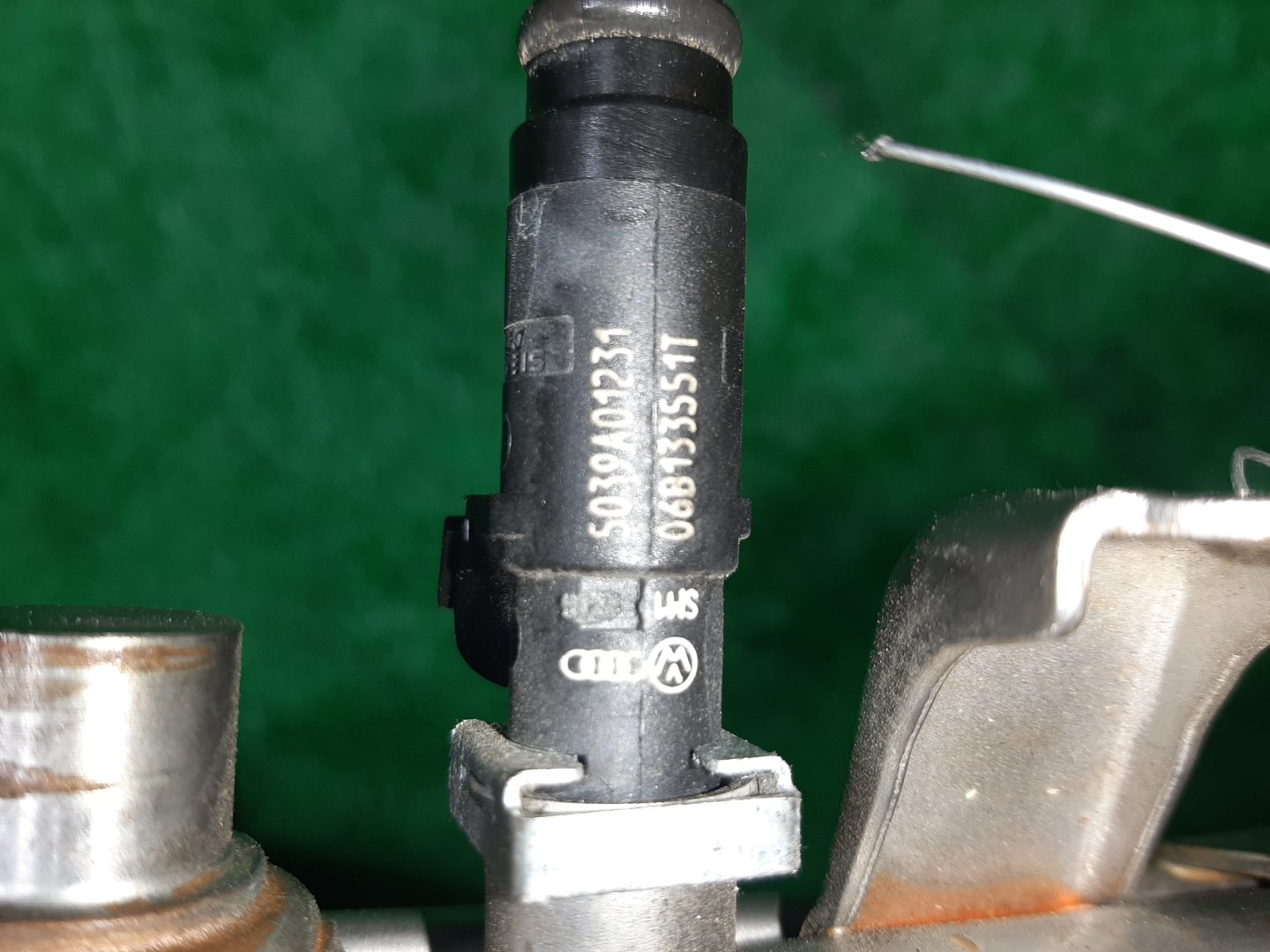 Инжектор AUDI A4 8EC ALT 06B133551/06B133681 2 ракурс