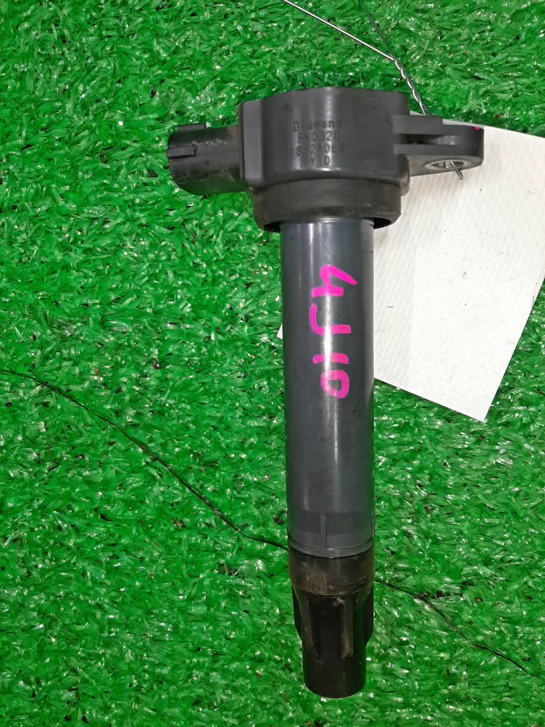 Катушка зажигания MITSUBISHI GALANT FORTIS CY6A 4J10 1832A064 1 ракурс